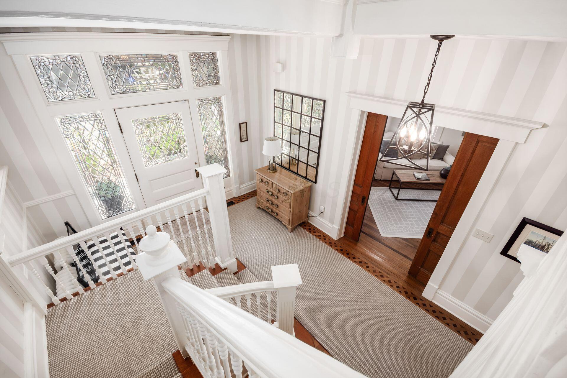 1127 Neil Avenue Property Photo 8