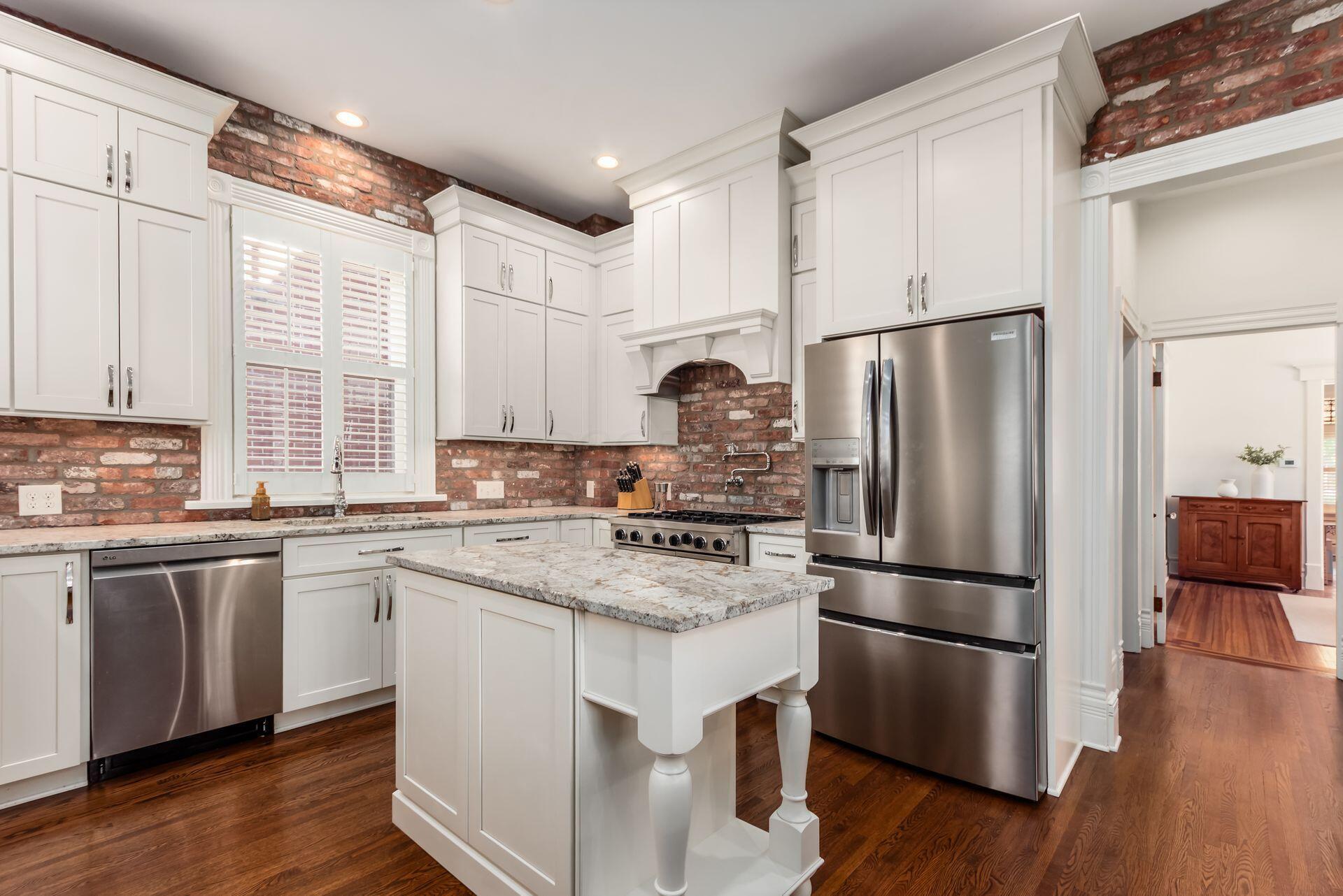 1127 Neil Avenue Property Photo 14