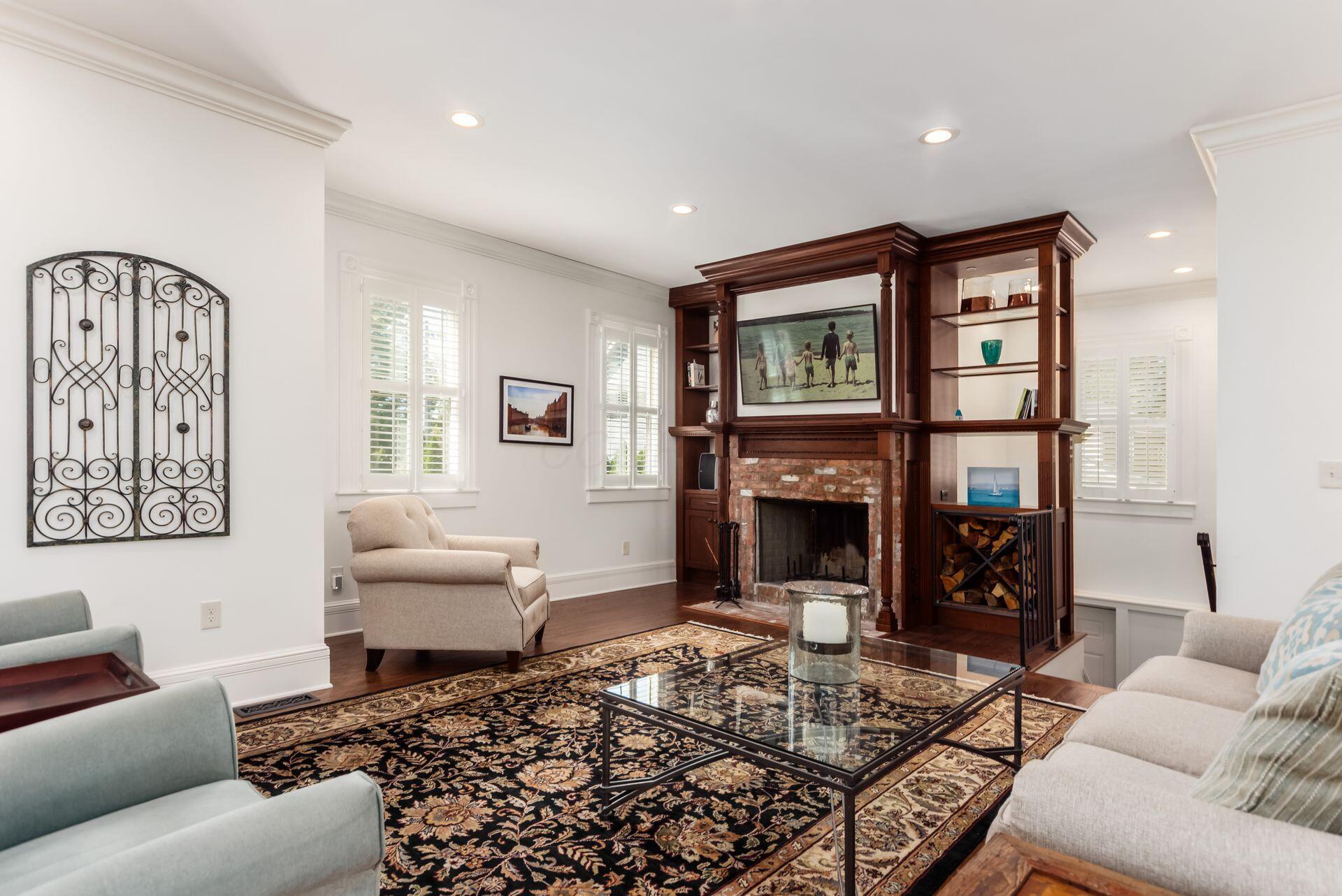 1127 Neil Avenue Property Photo 24