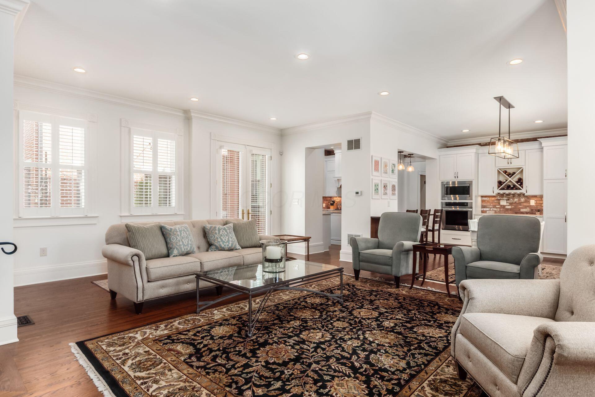 1127 Neil Avenue Property Photo 25