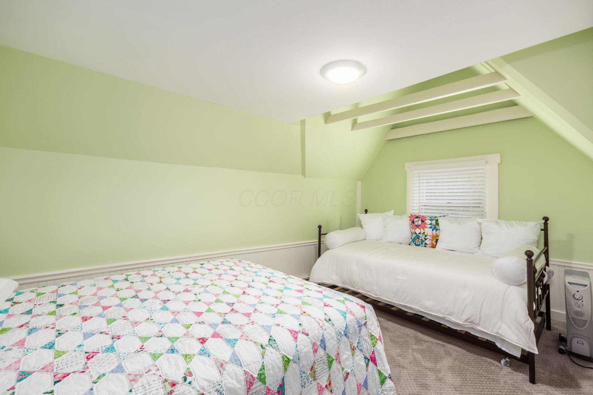 1127 Neil Avenue Property Photo 39