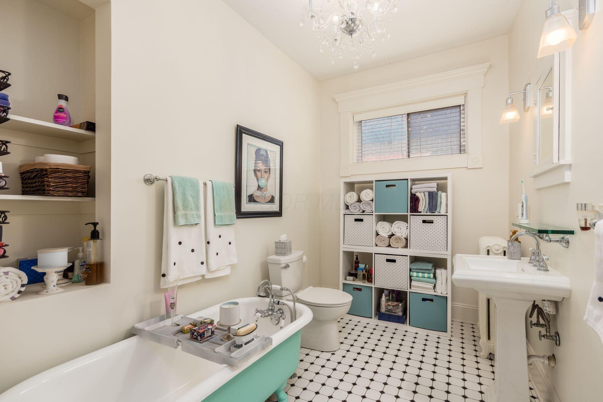 1127 Neil Avenue Property Photo 41