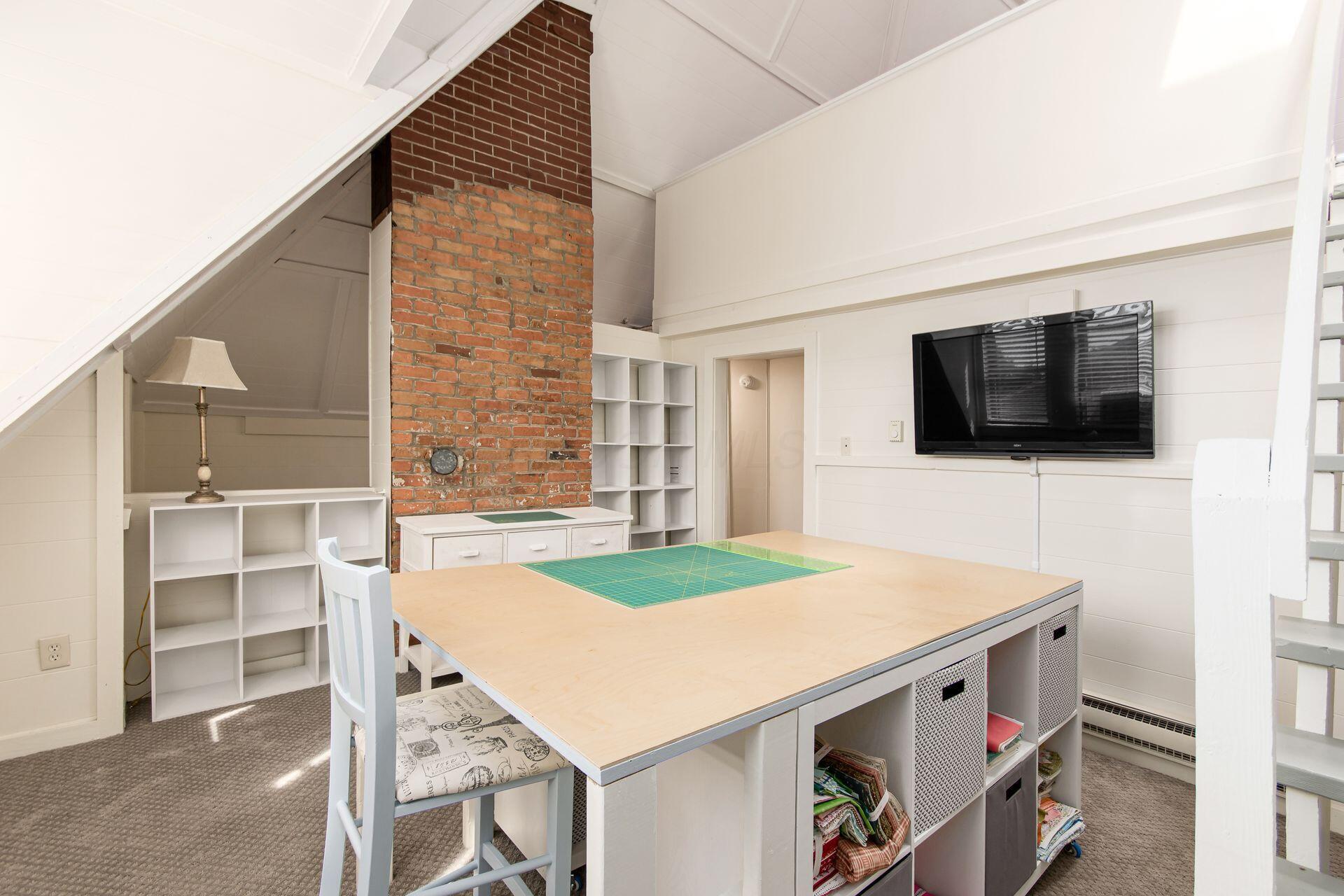 1127 Neil Avenue Property Photo 43