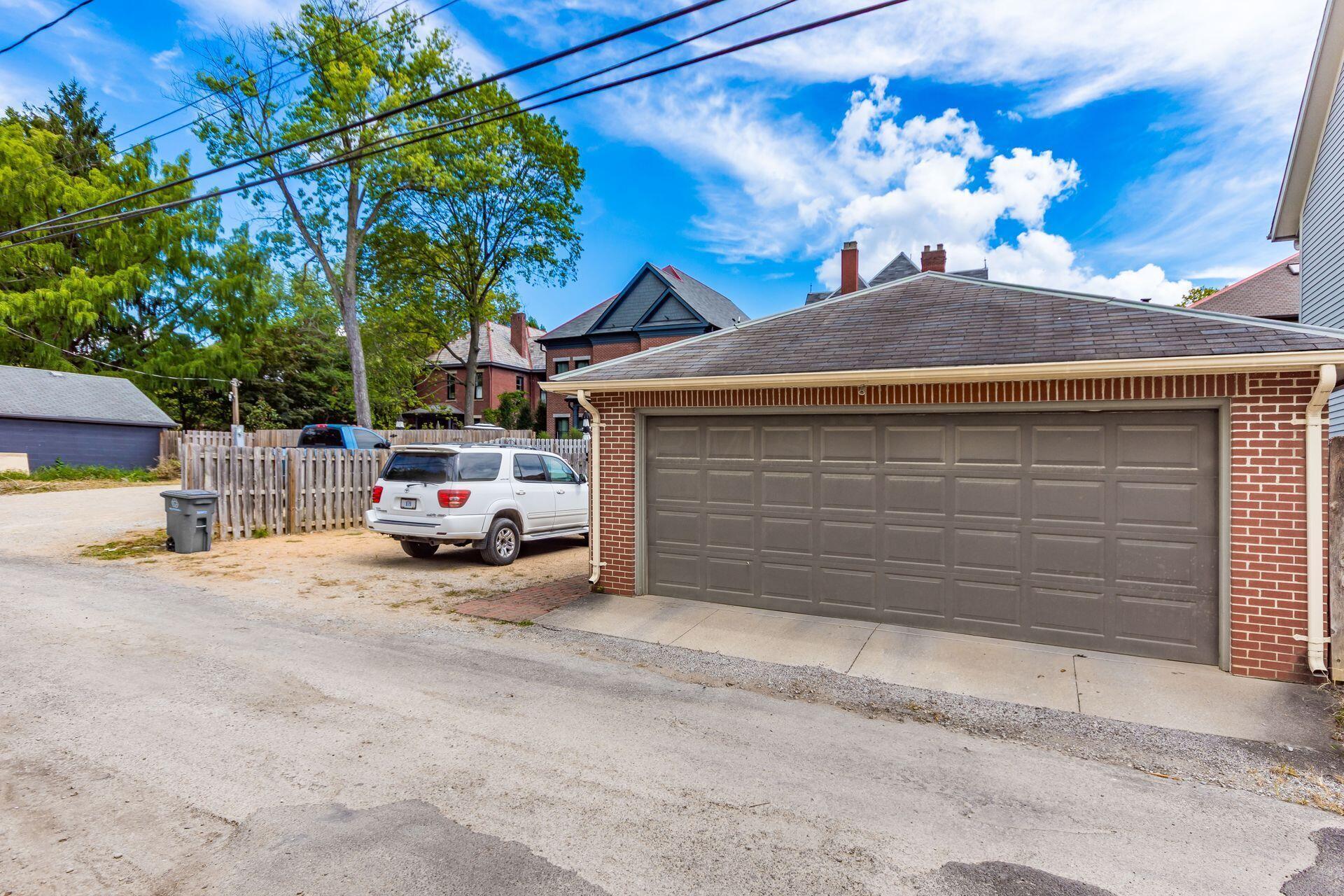 1127 Neil Avenue Property Photo 68