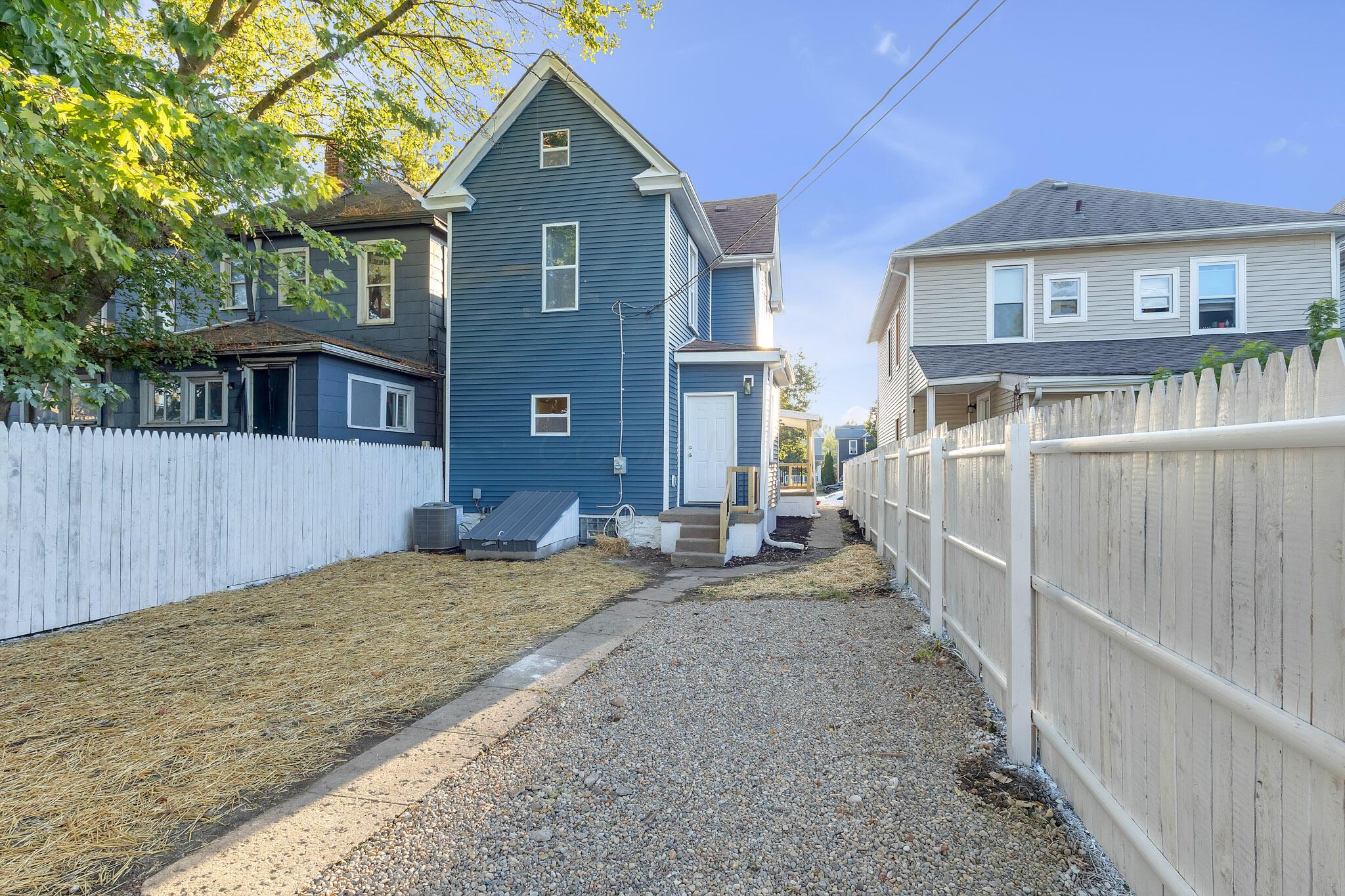 148 W Park Avenue Property Photo 21