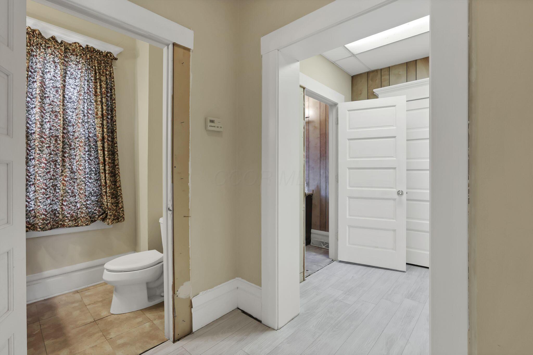 1141 S High Street Property Photo 11