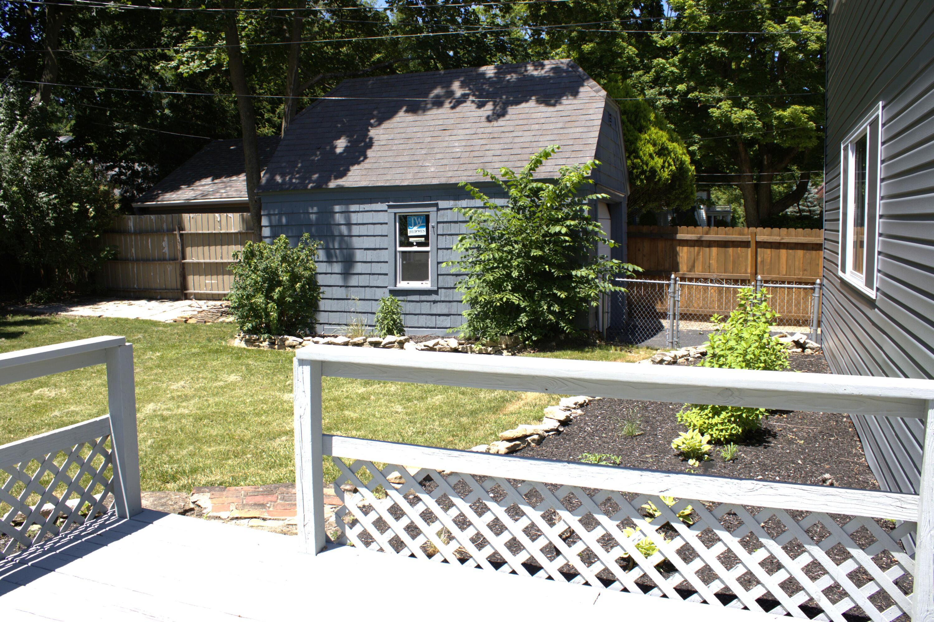667 King Avenue Property Photo 7