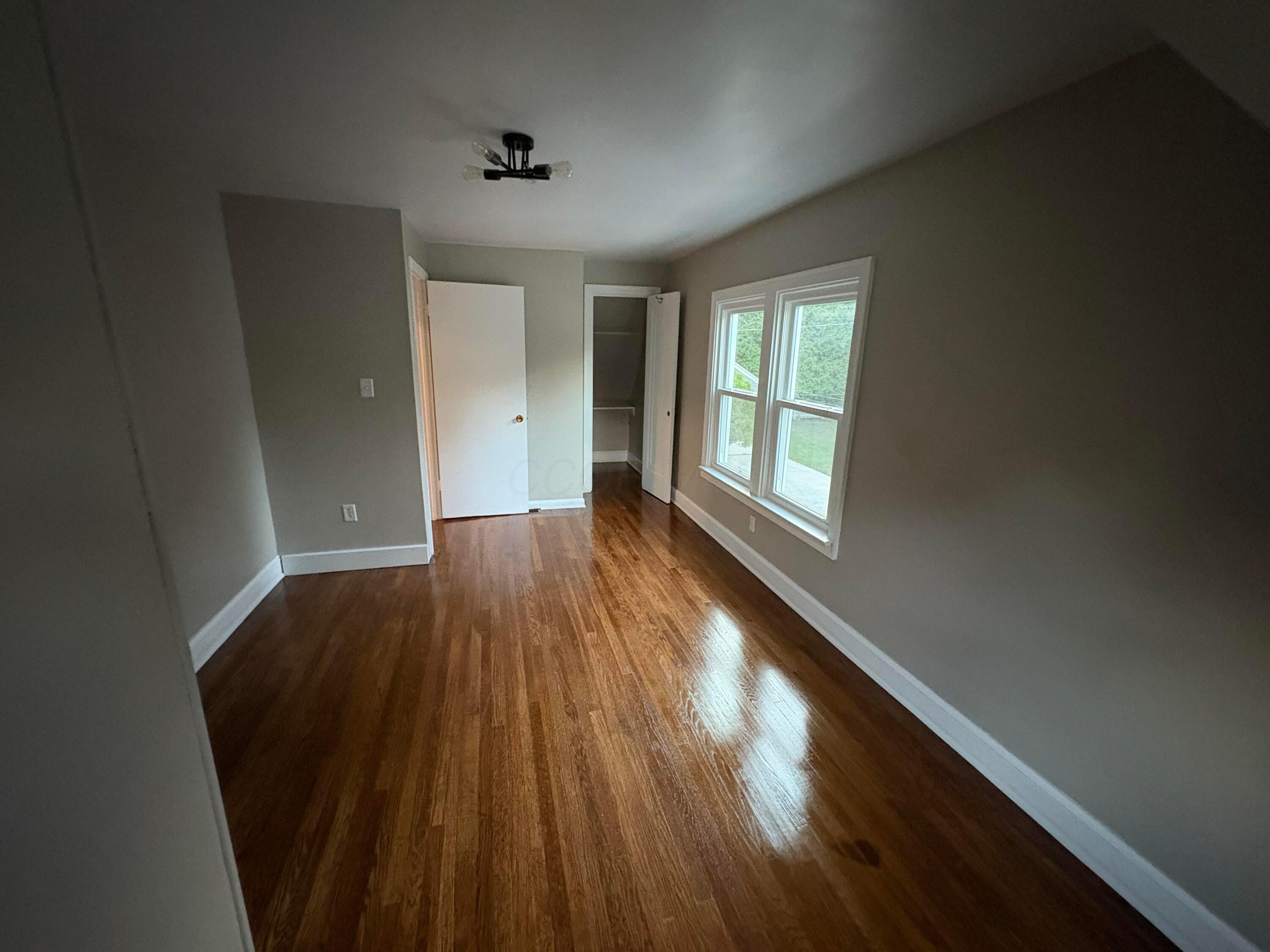 667 King Avenue Property Photo 33
