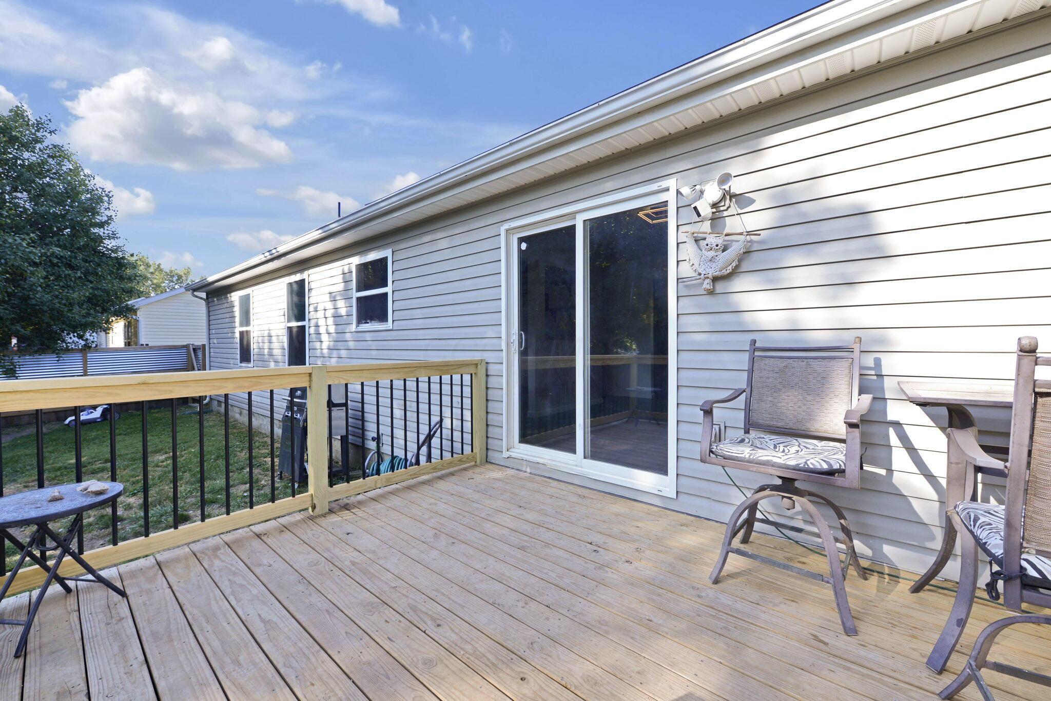 328 Lincoln Place Property Photo 7