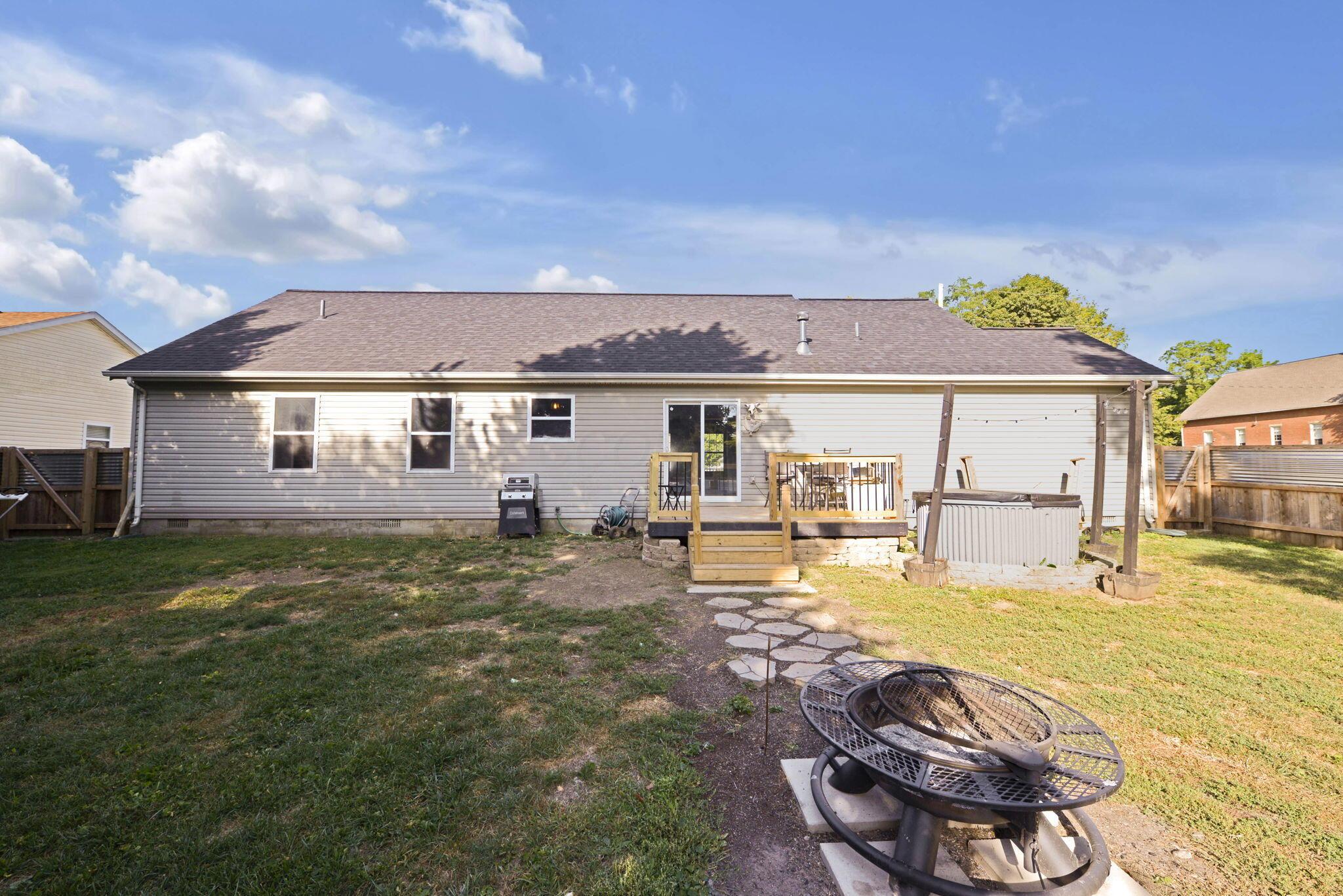 328 Lincoln Place Property Photo 8