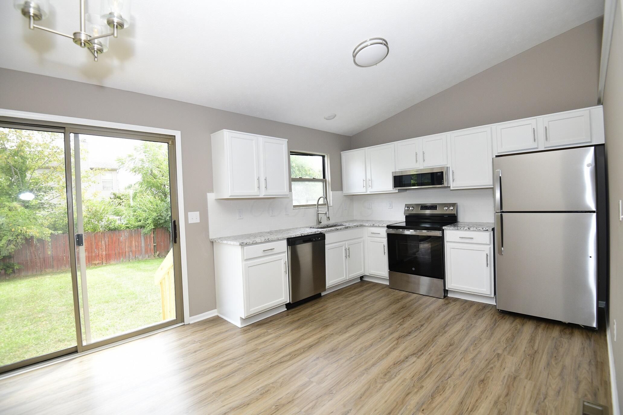 2730 Raphael Drive Property Photo 4