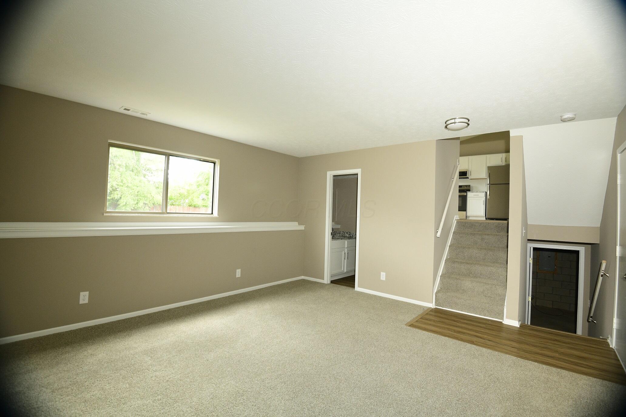 2730 Raphael Drive Property Photo 8