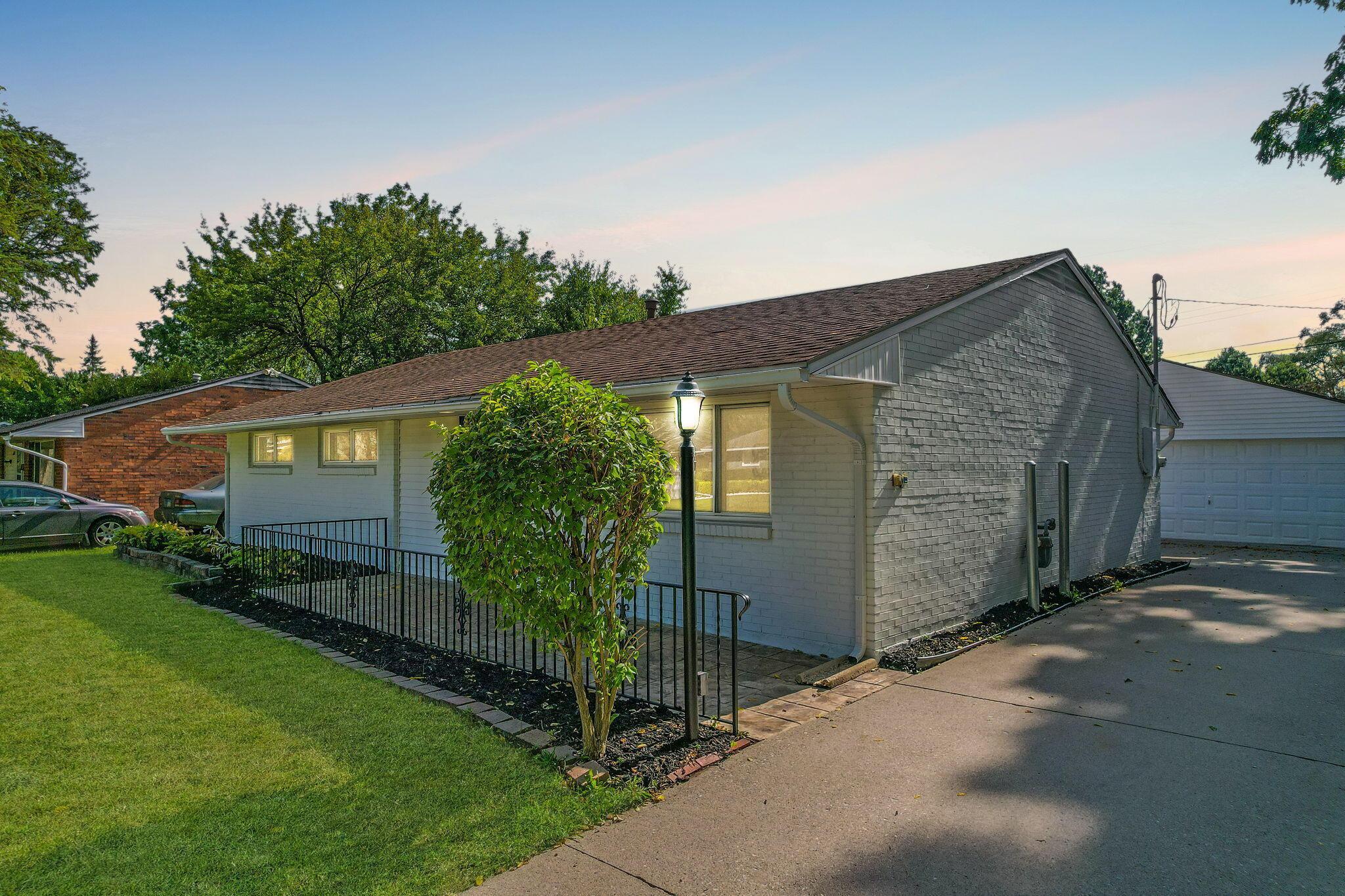 1721 Bostwick Road Property Photo 1