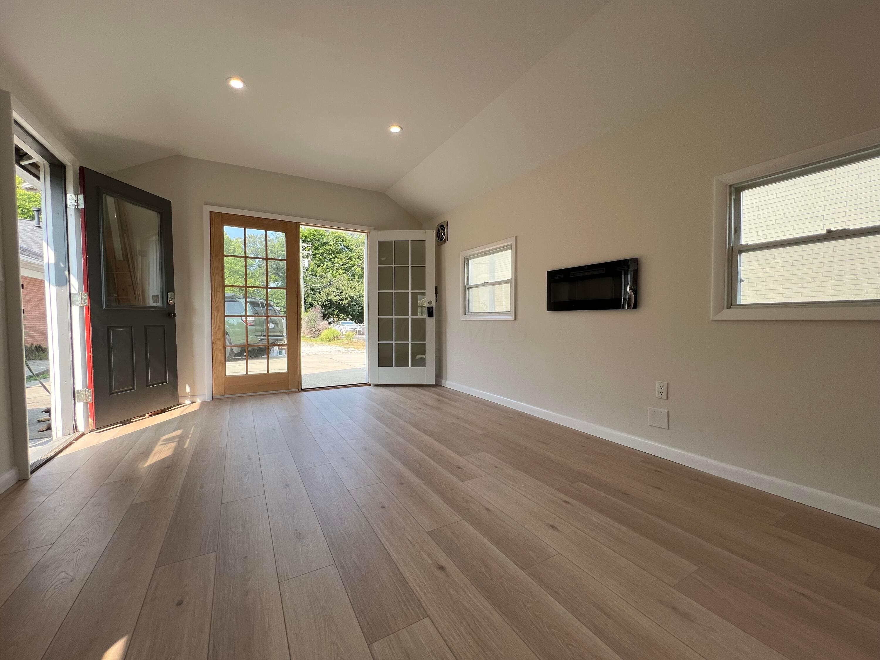 891 High Street Property Photo 7