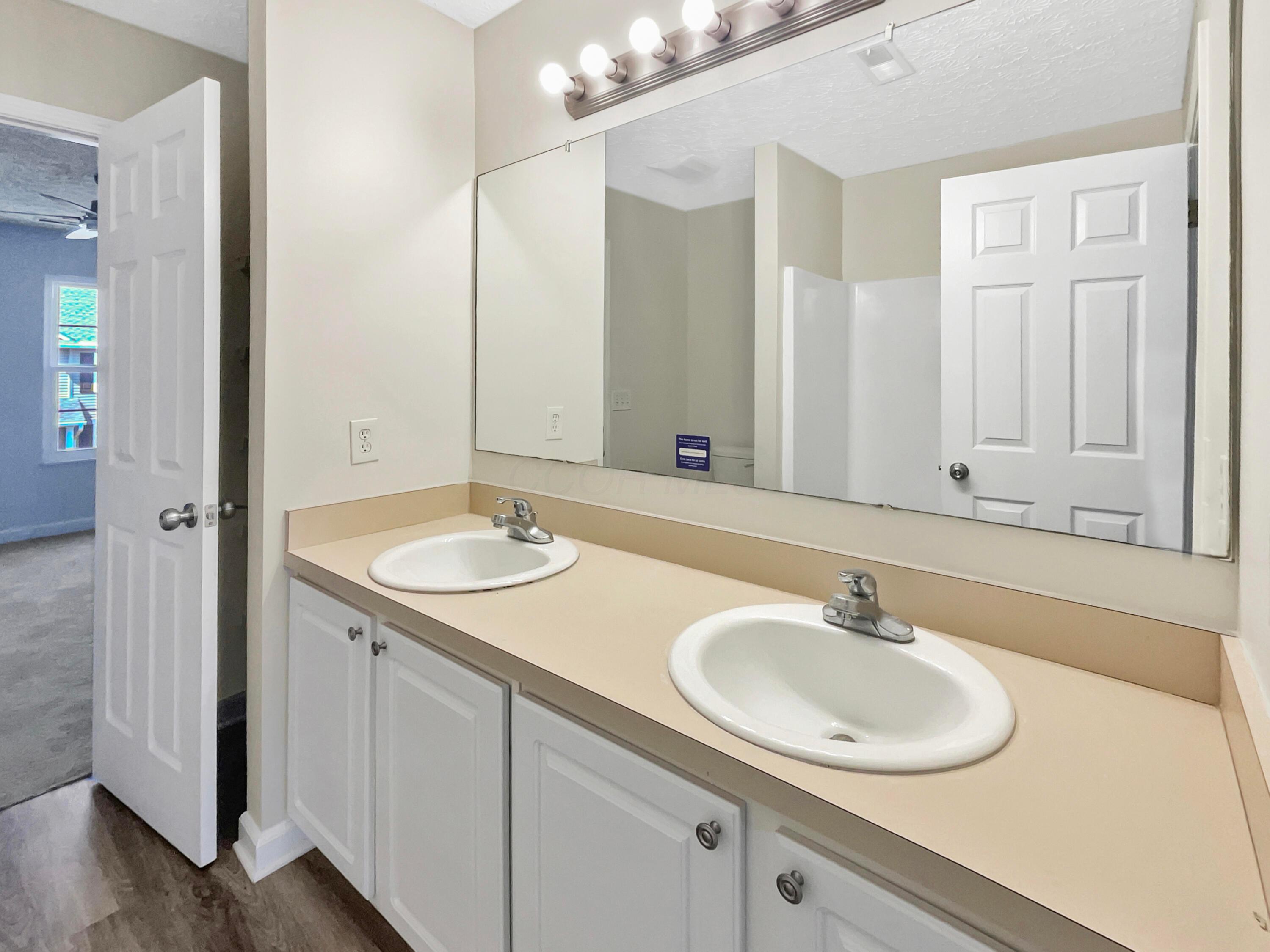 5200 Mantua Drive, 63c Property Photo 7