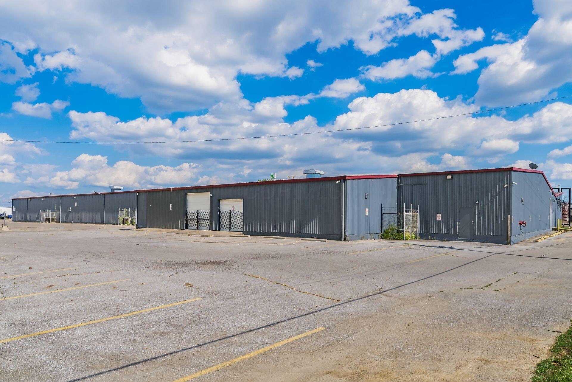 4170 W Broad Street Property Photo 7