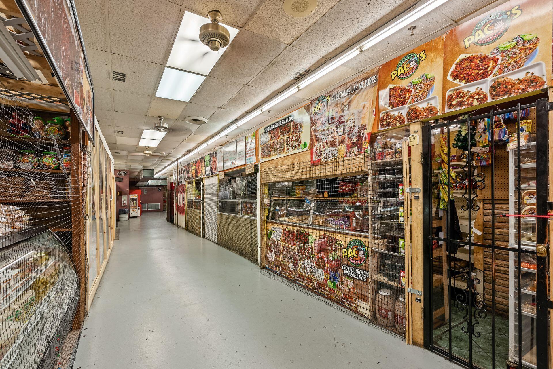 4170 W Broad Street Property Photo 15