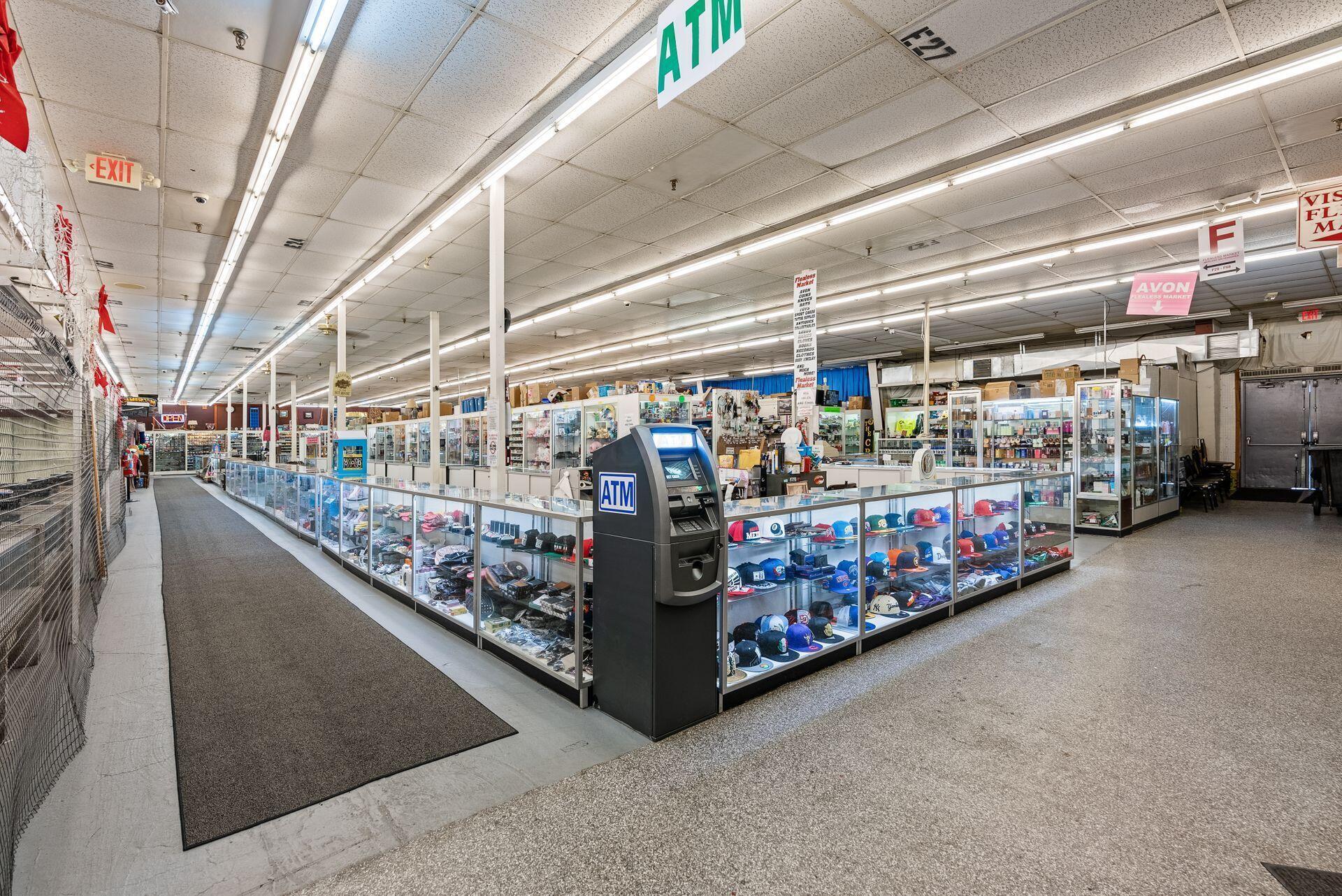 4170 W Broad Street Property Photo 25