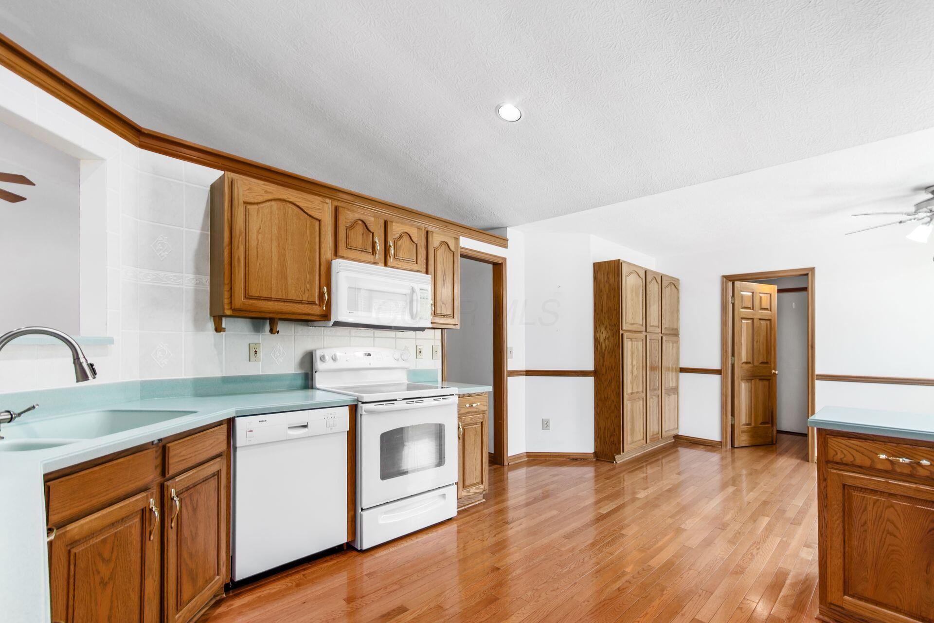 7633 Johntimm Court Property Photo 14