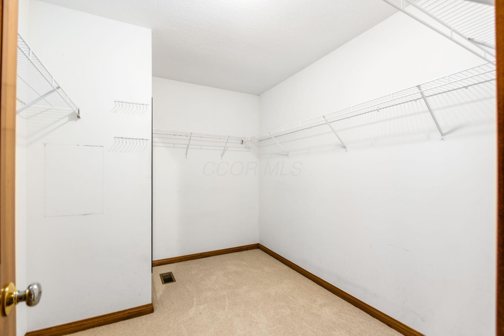 7633 Johntimm Court Property Photo 32