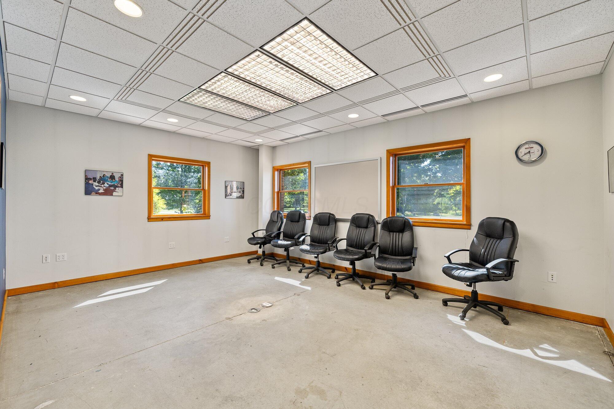 9500 Harding Highway E Property Photo 7