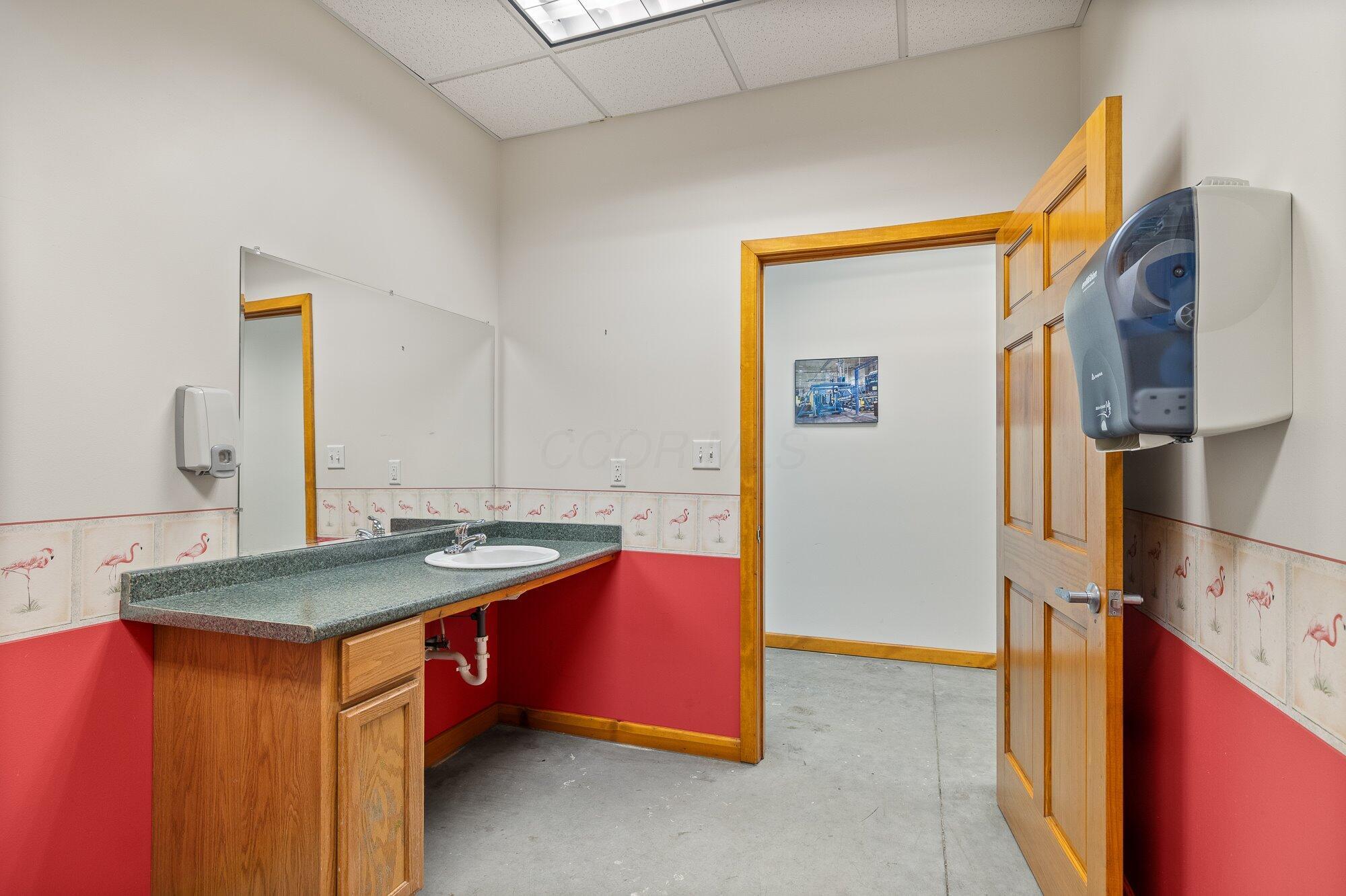 9500 Harding Highway E Property Photo 23