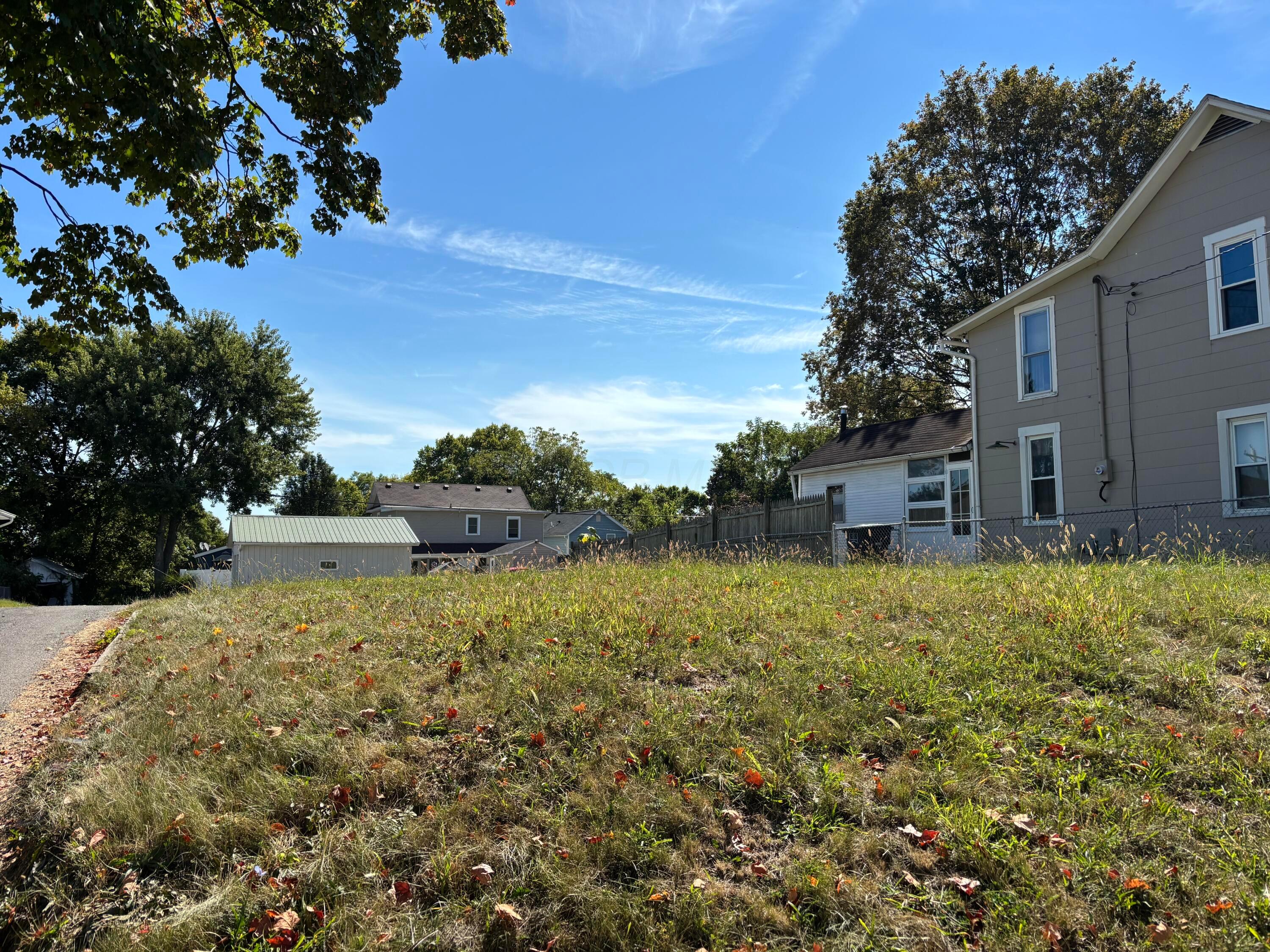 114-116 S Cedar Avenue Property Photo 3