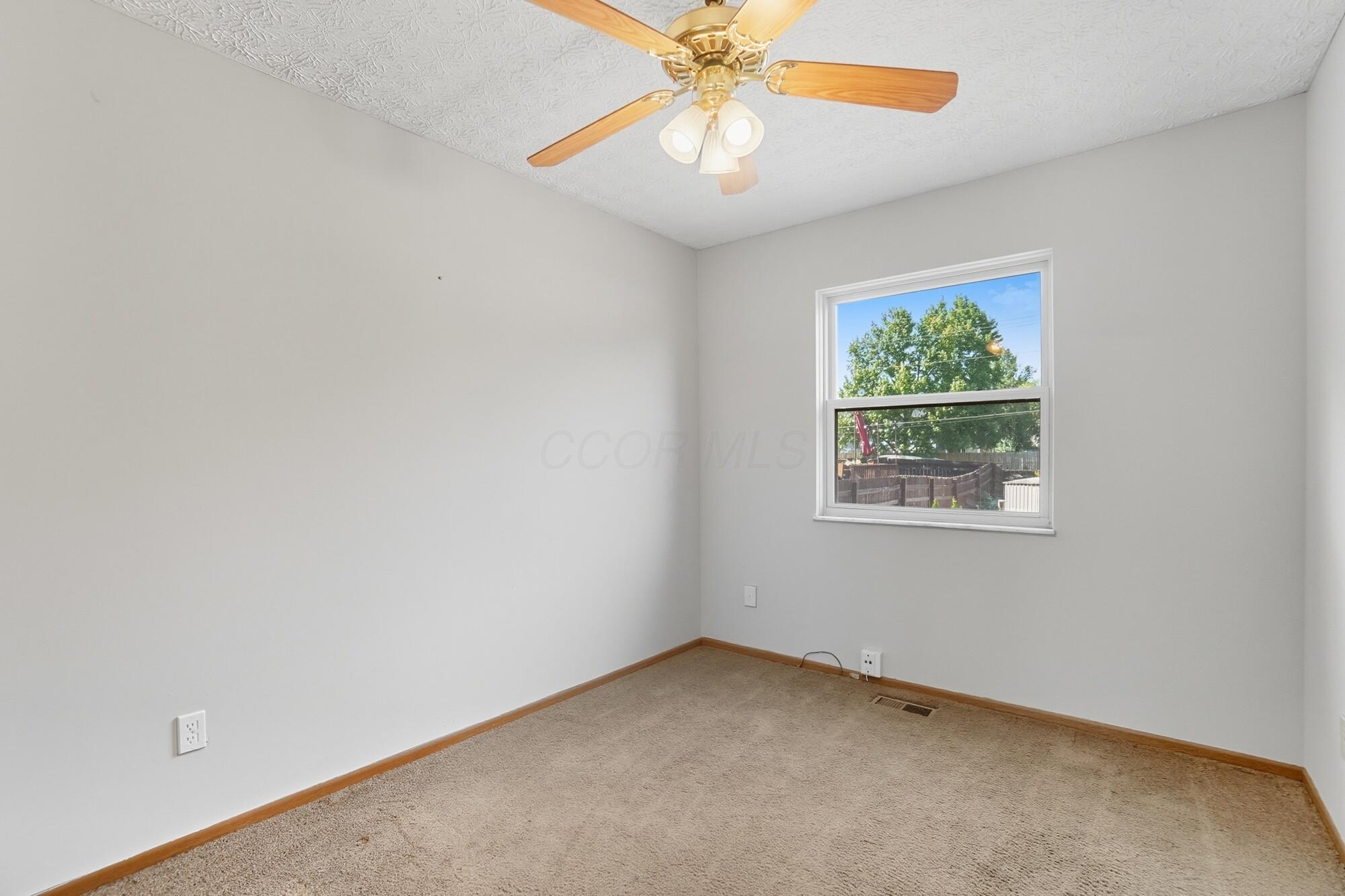 4849 Pleasant Woods Court Property Photo 18