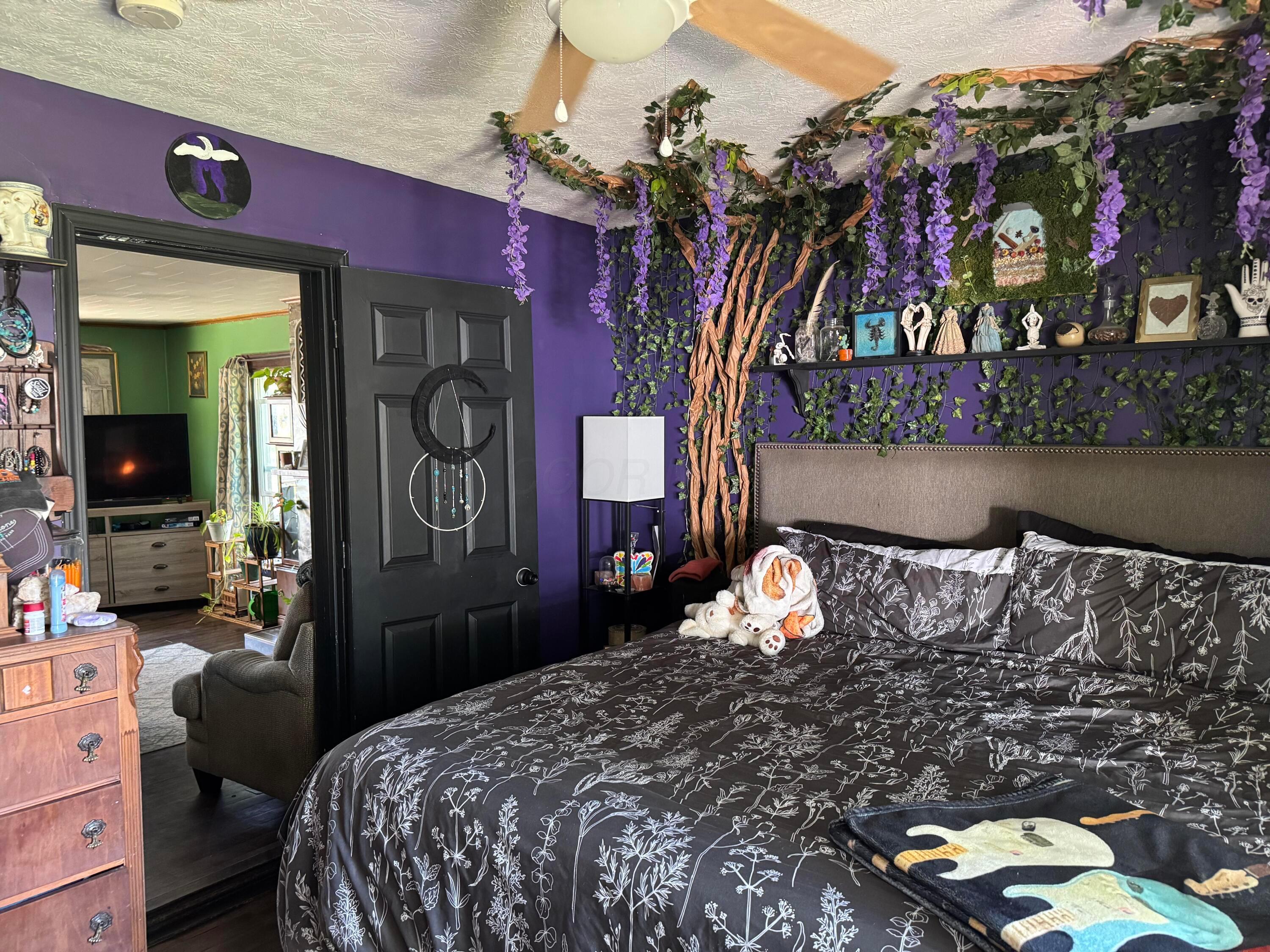 10423 Columbus Street Property Photo 7