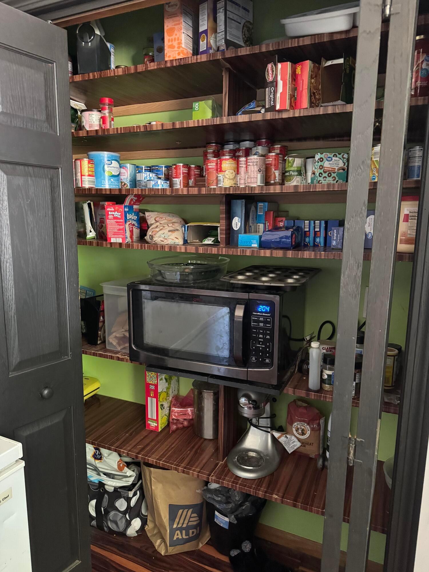 10423 Columbus Street Property Photo 18