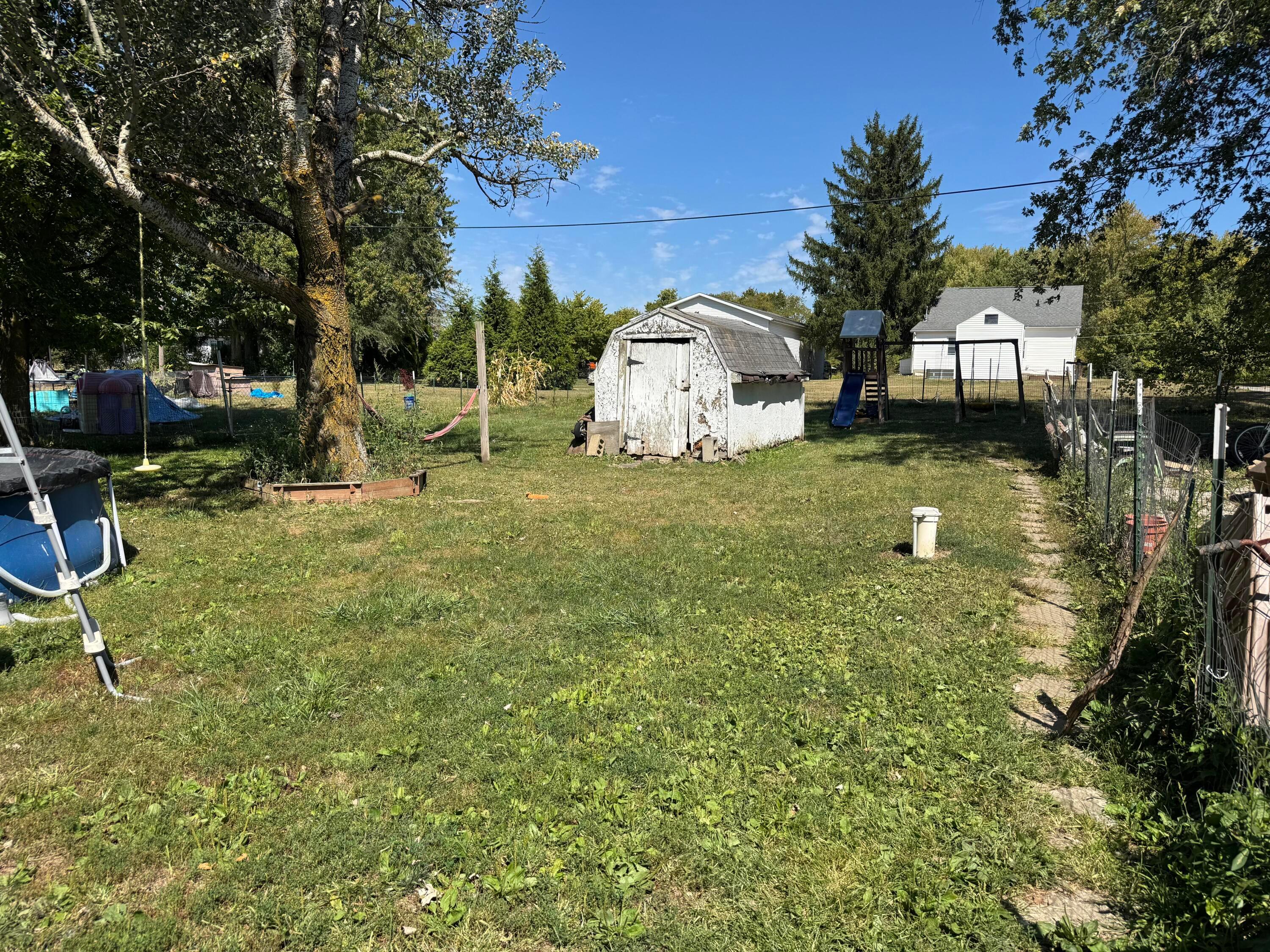 10423 Columbus Street Property Photo 20