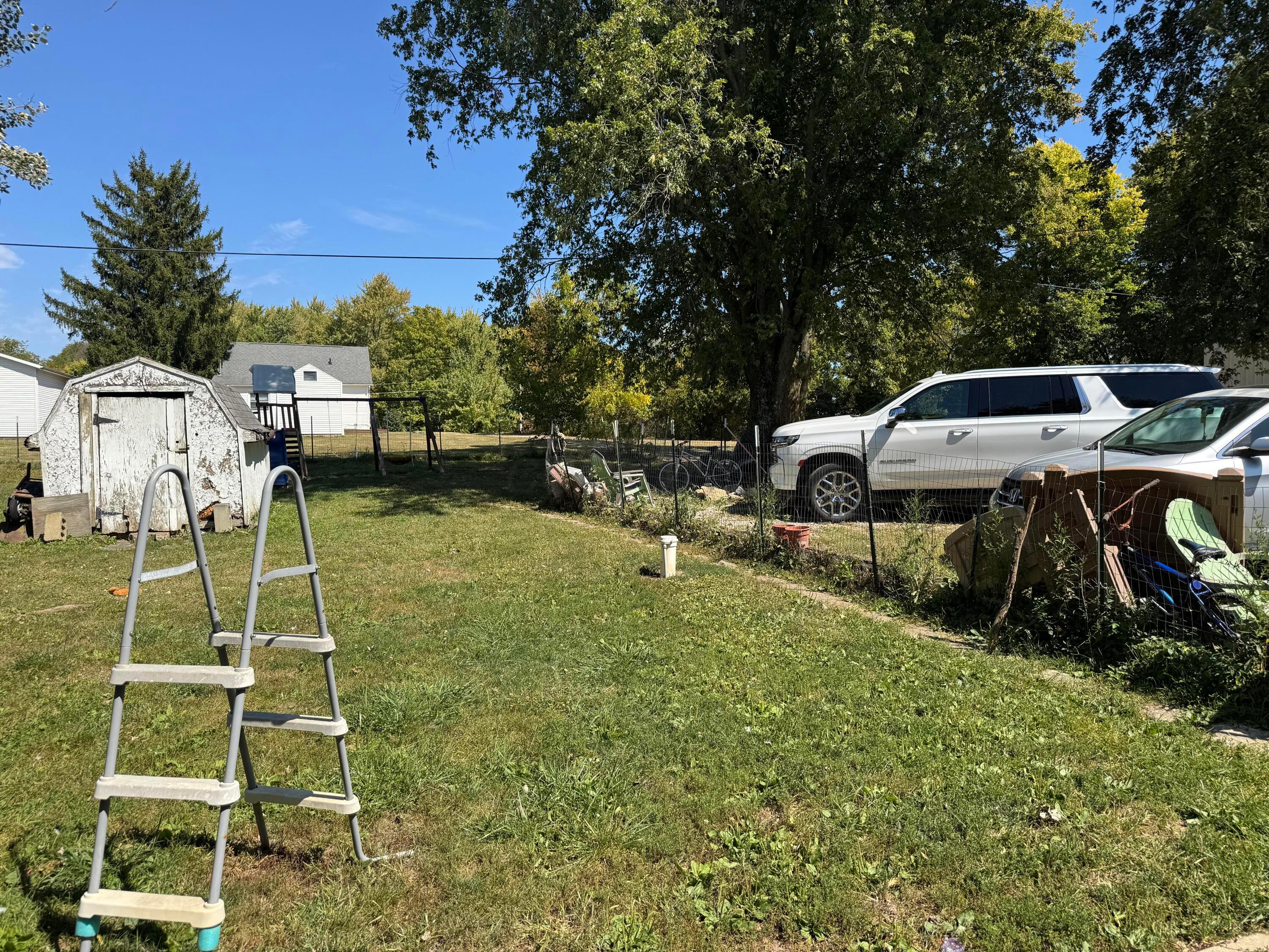 10423 Columbus Street Property Photo 22