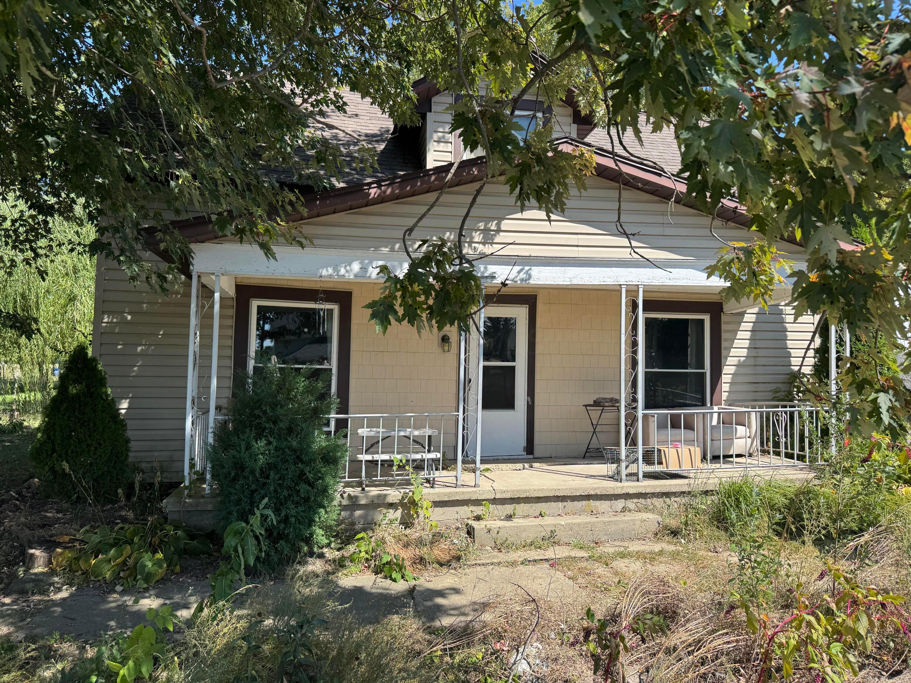 10423 Columbus Street Property Photo 23