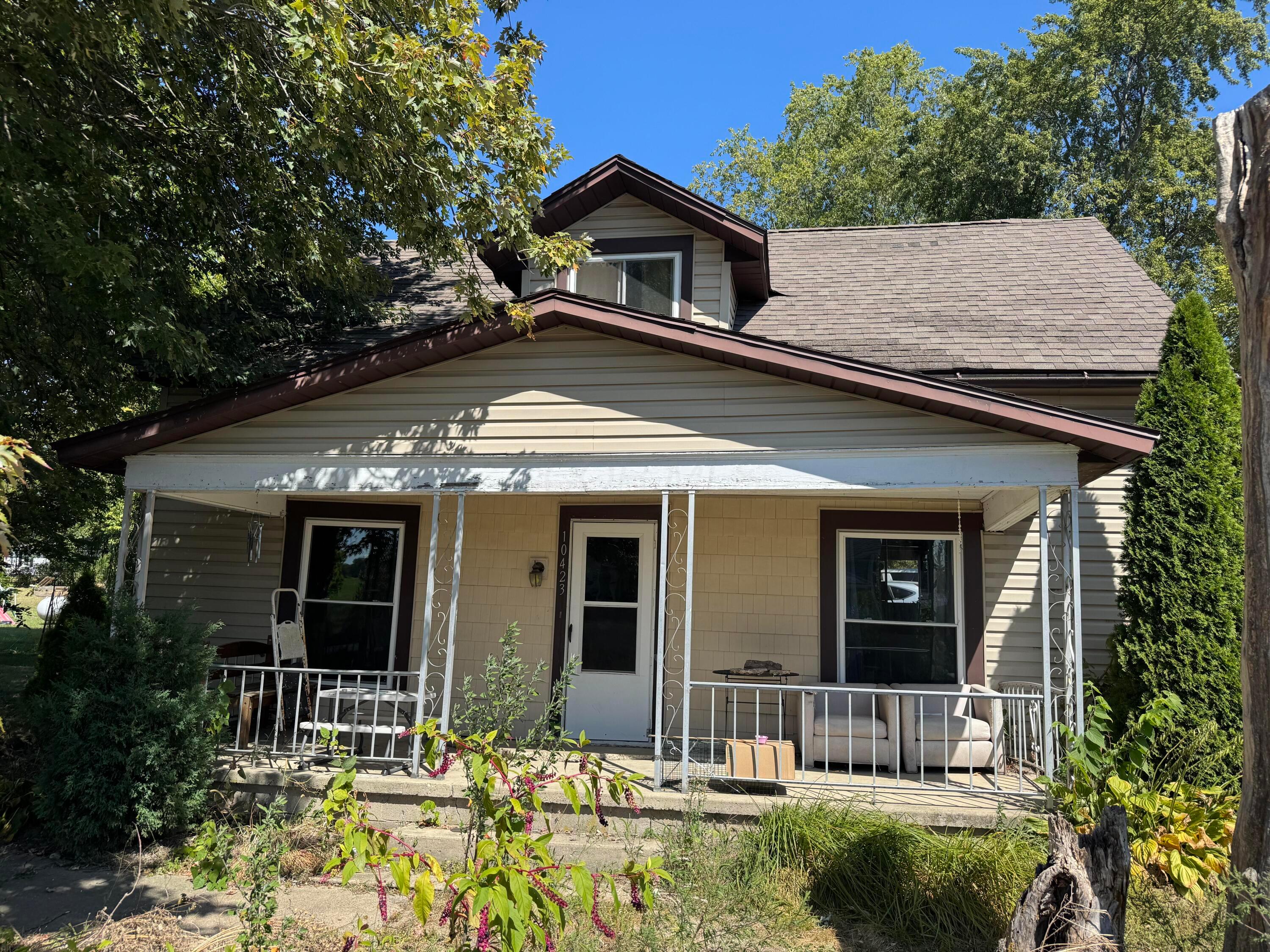 10423 Columbus Street Property Photo 24