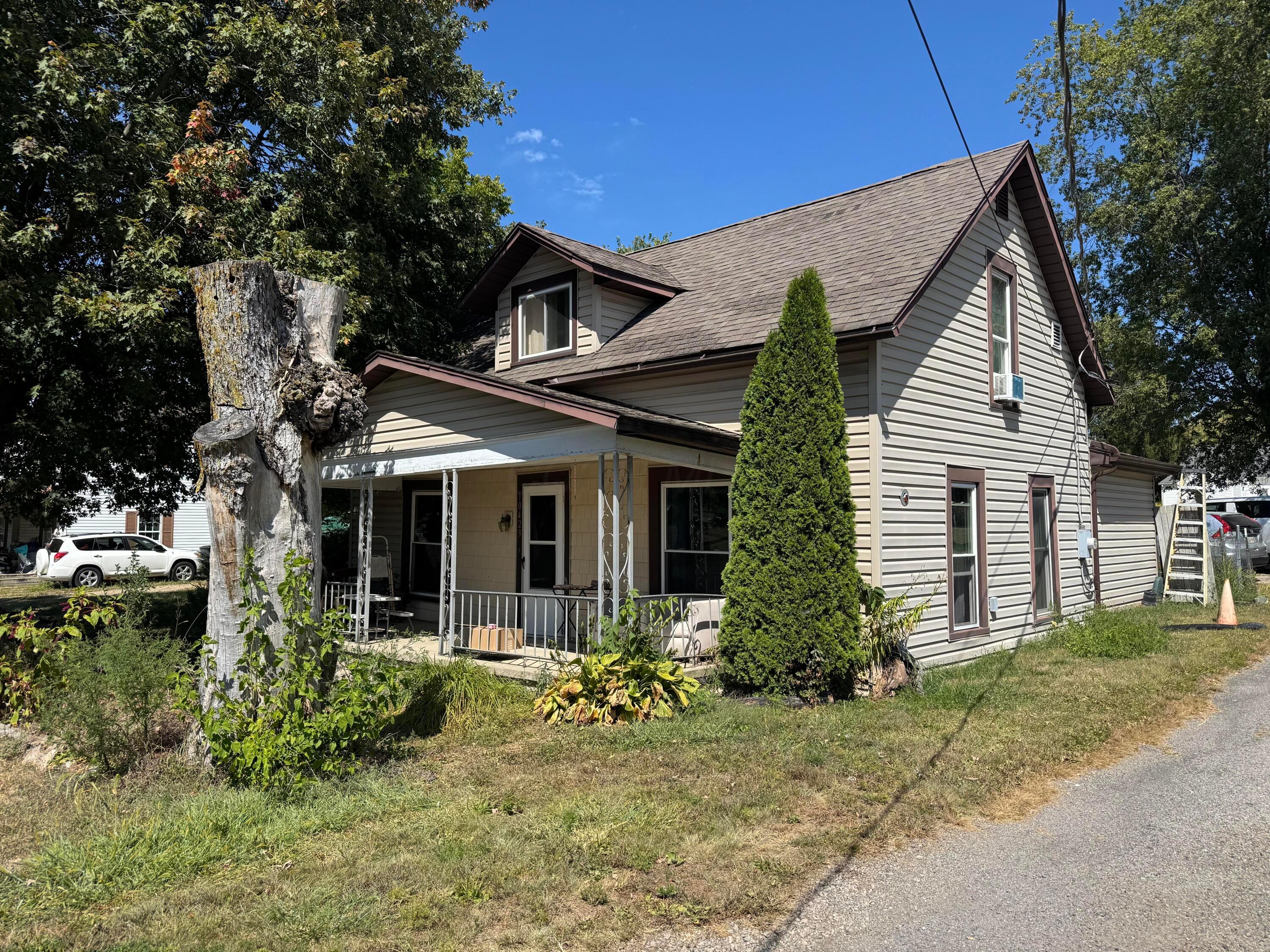 10423 Columbus Street Property Photo 25