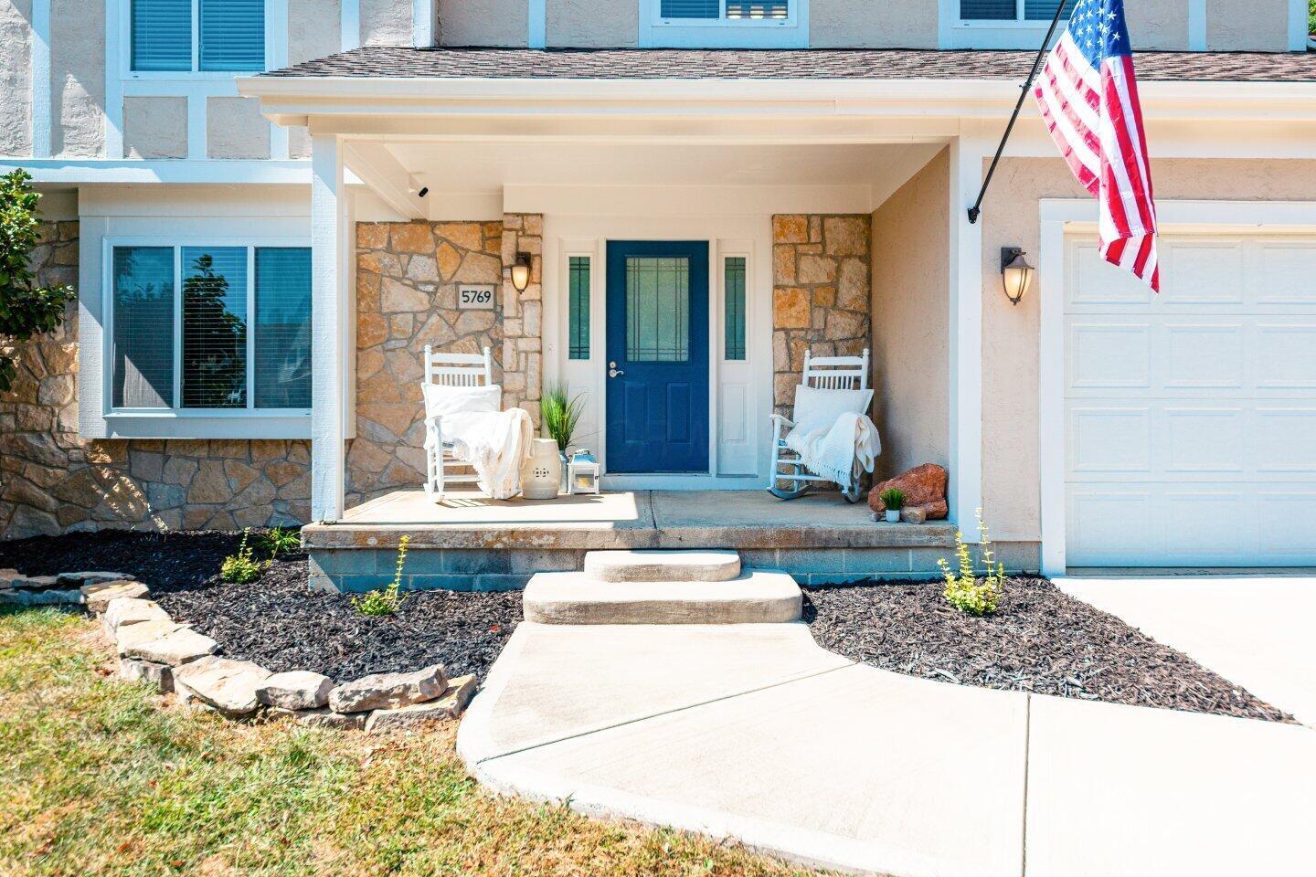 5769 Burntwood Way Property Photo 3