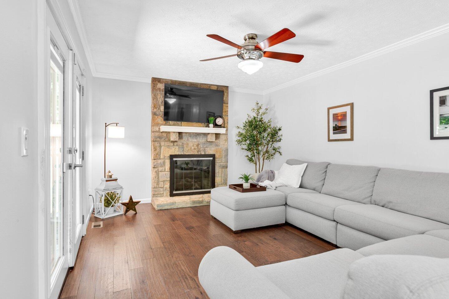 5769 Burntwood Way Property Photo 15