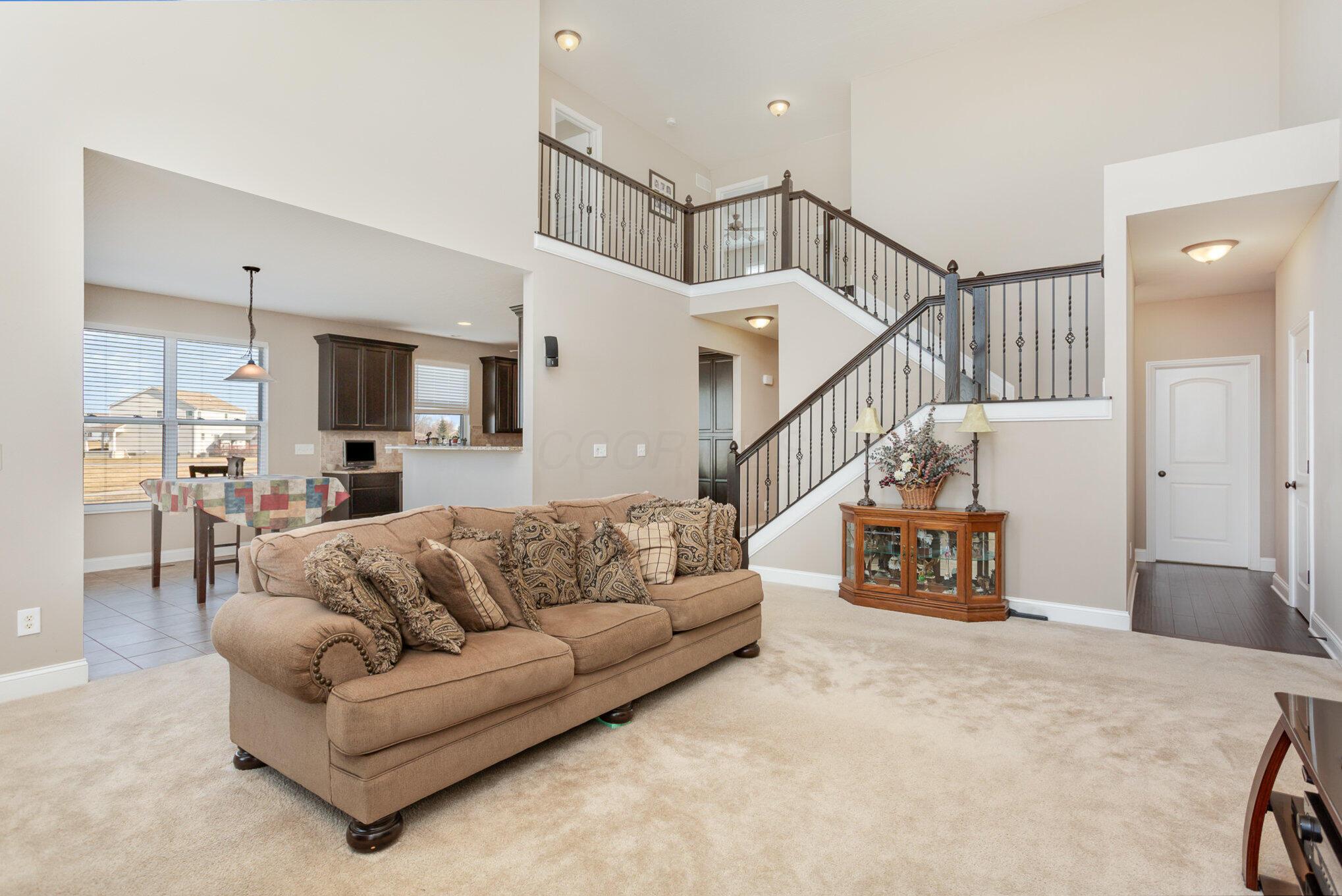 235 Long Trail Property Photo 7