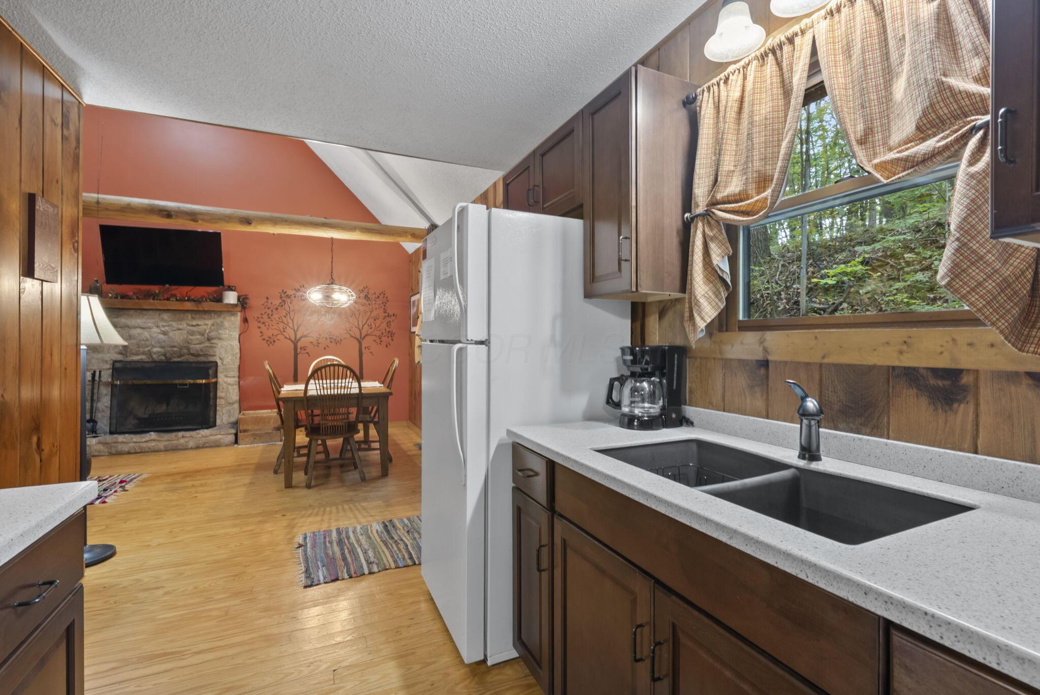 14811 Burcham Road Property Photo 9