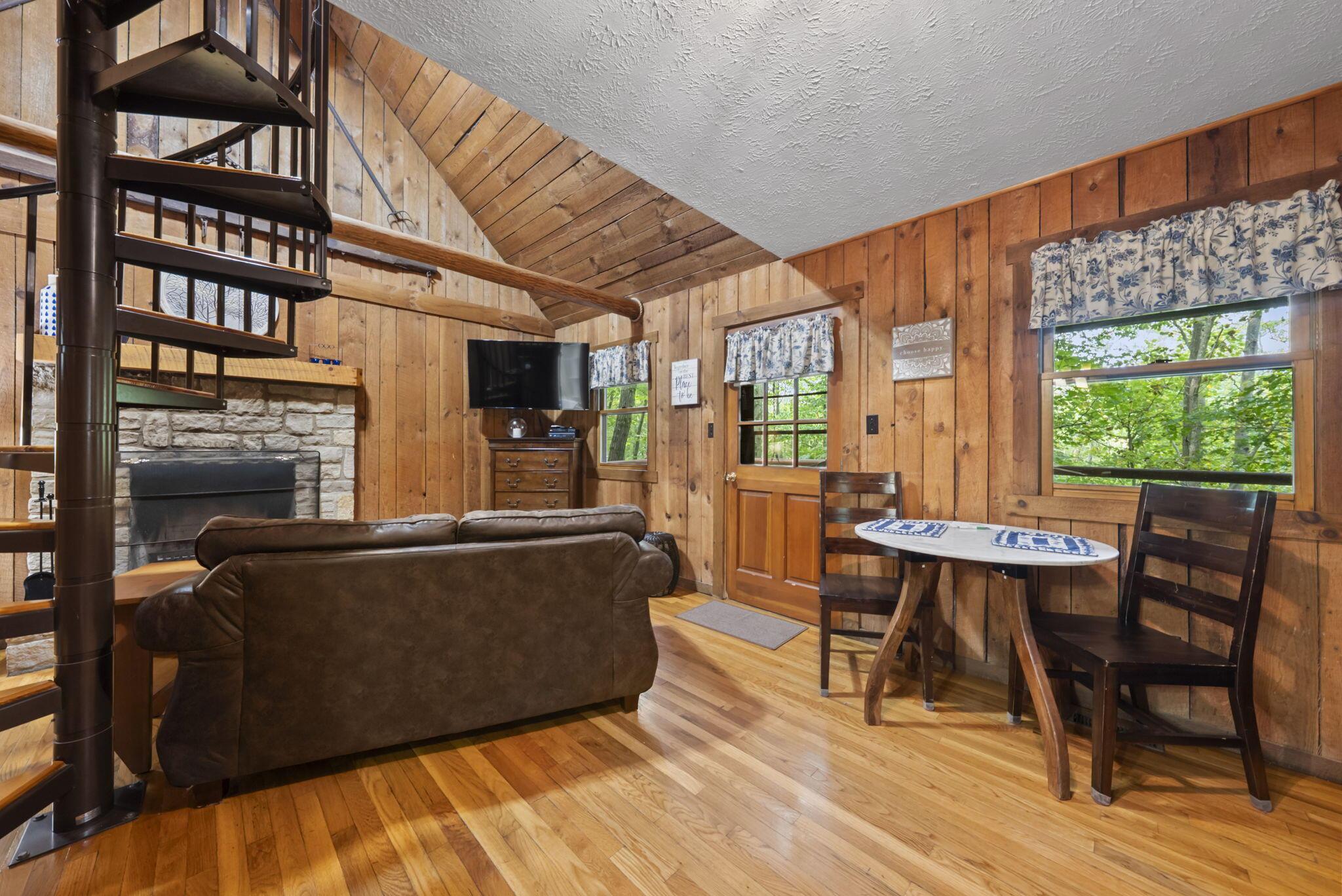 14811 Burcham Road Property Photo 33