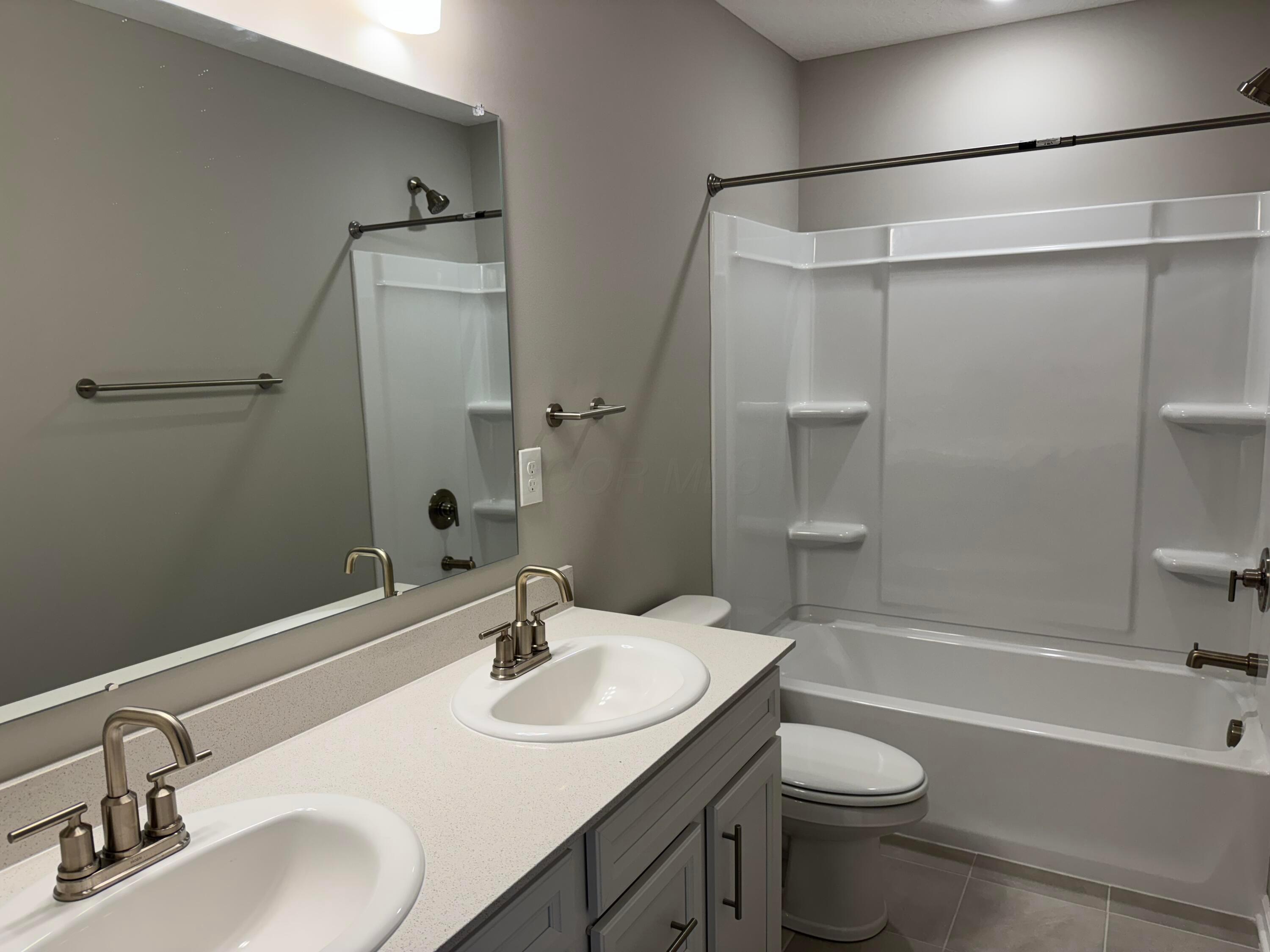 490 Penwell Drive, Lot 13901 Property Photo 48