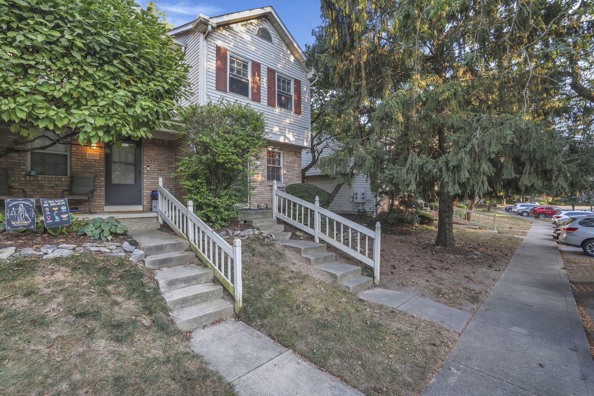 502 Foxtrail Circle E Property Photo 2