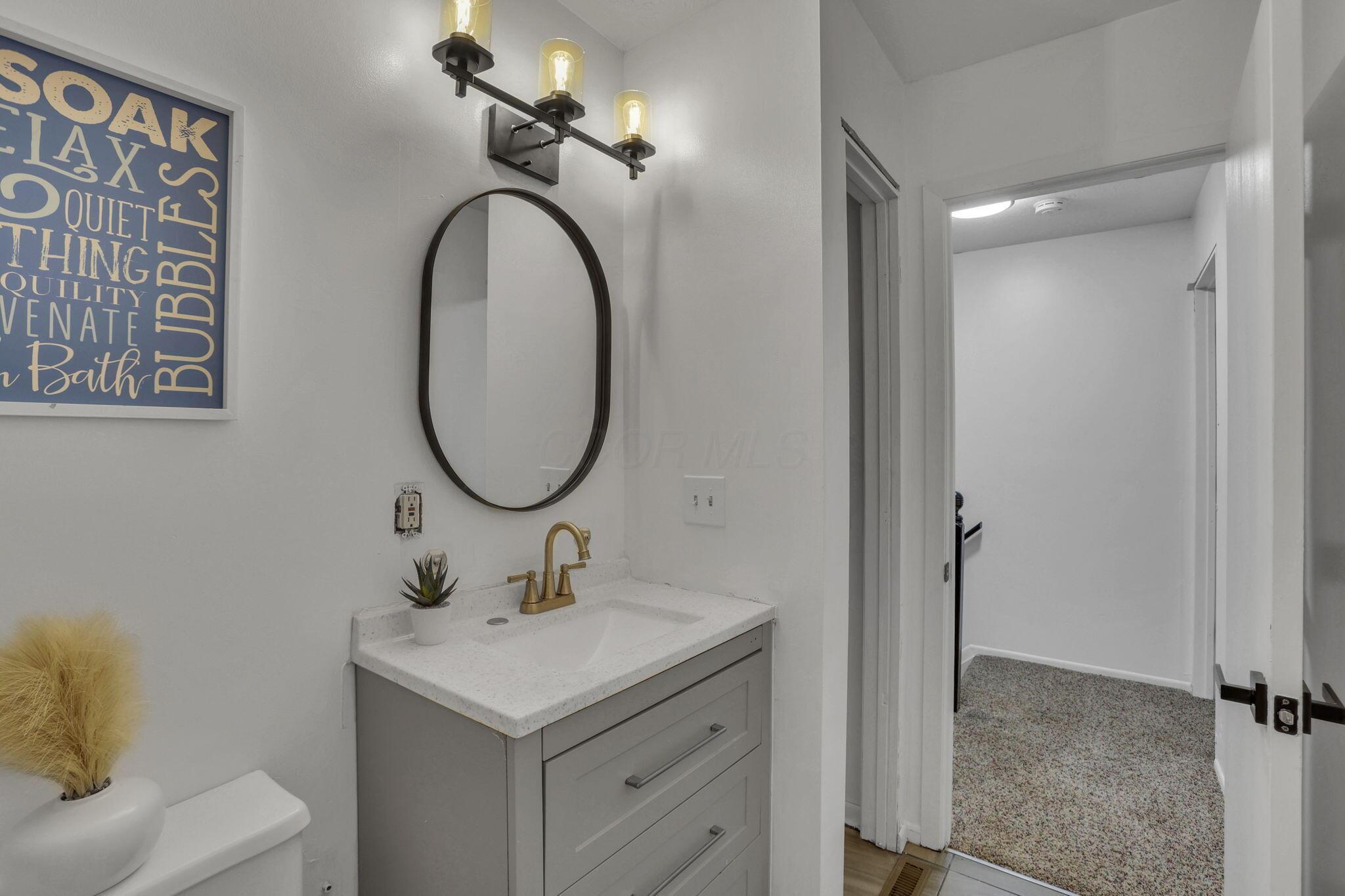 502 Foxtrail Circle E Property Photo 14