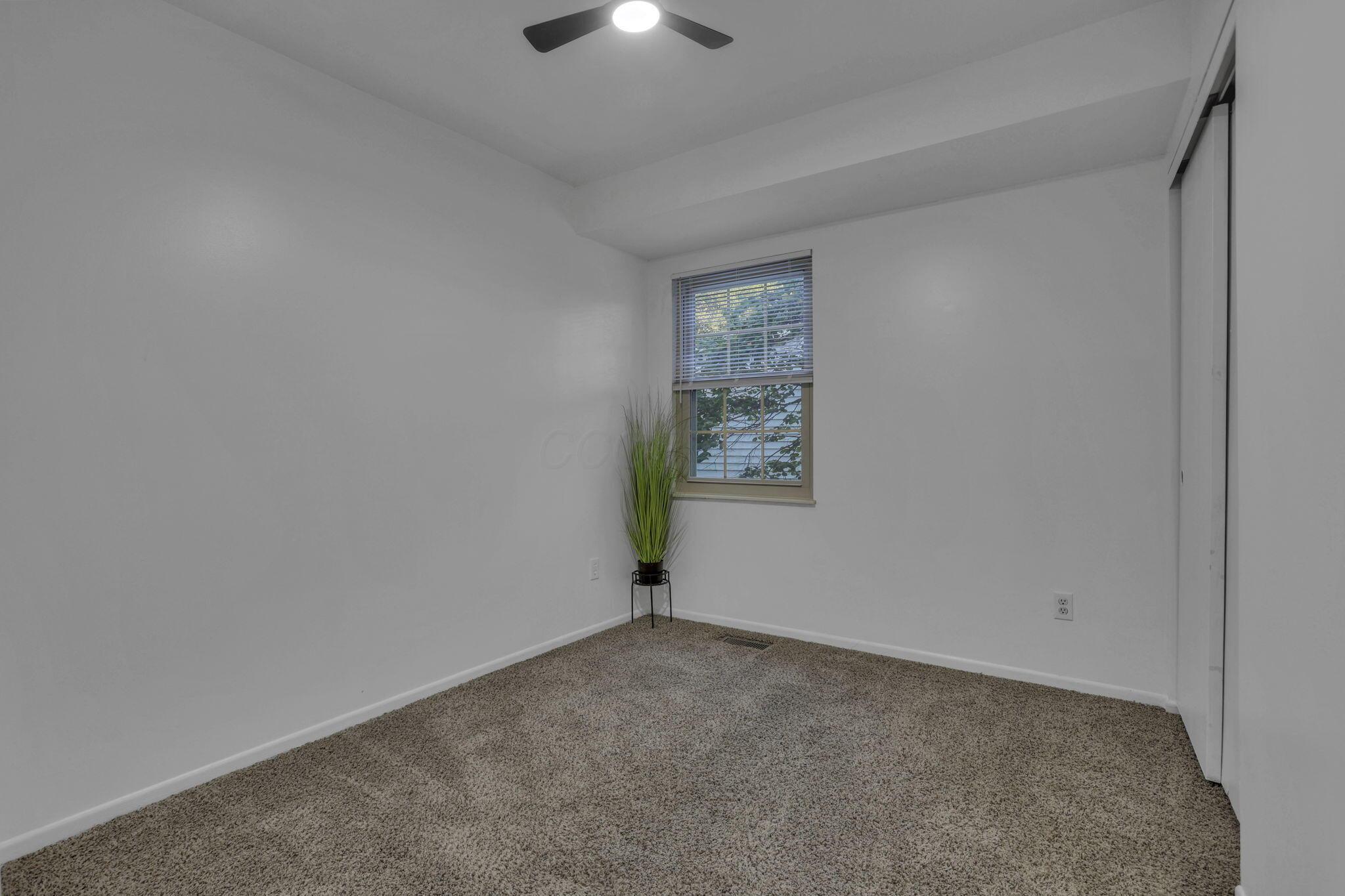 502 Foxtrail Circle E Property Photo 15