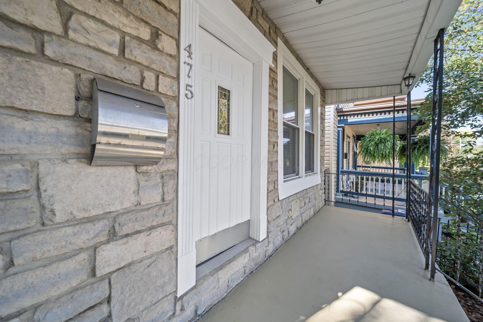 475 W 2nd Avenue Property Photo 10