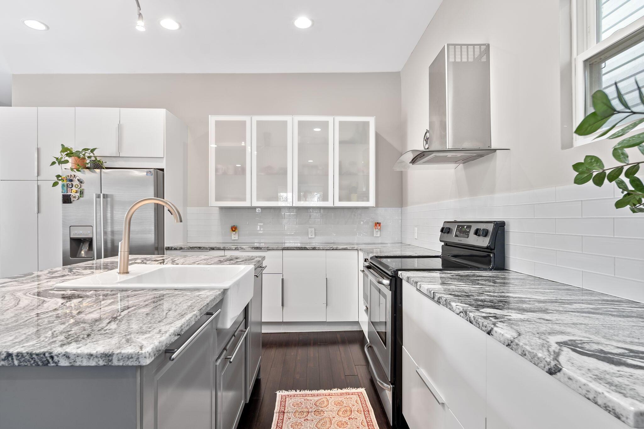 475 W 2nd Avenue Property Photo 19