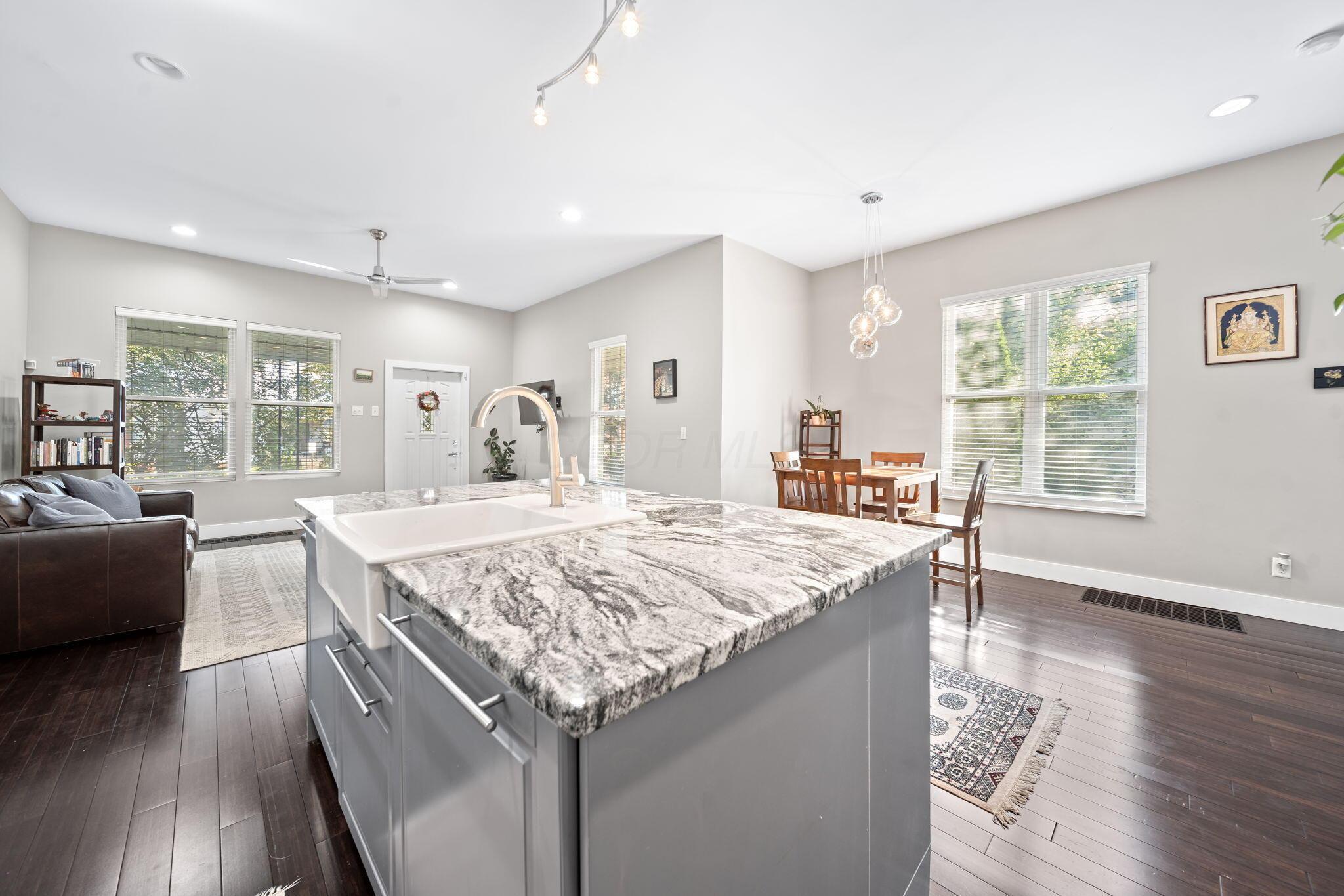 475 W 2nd Avenue Property Photo 20