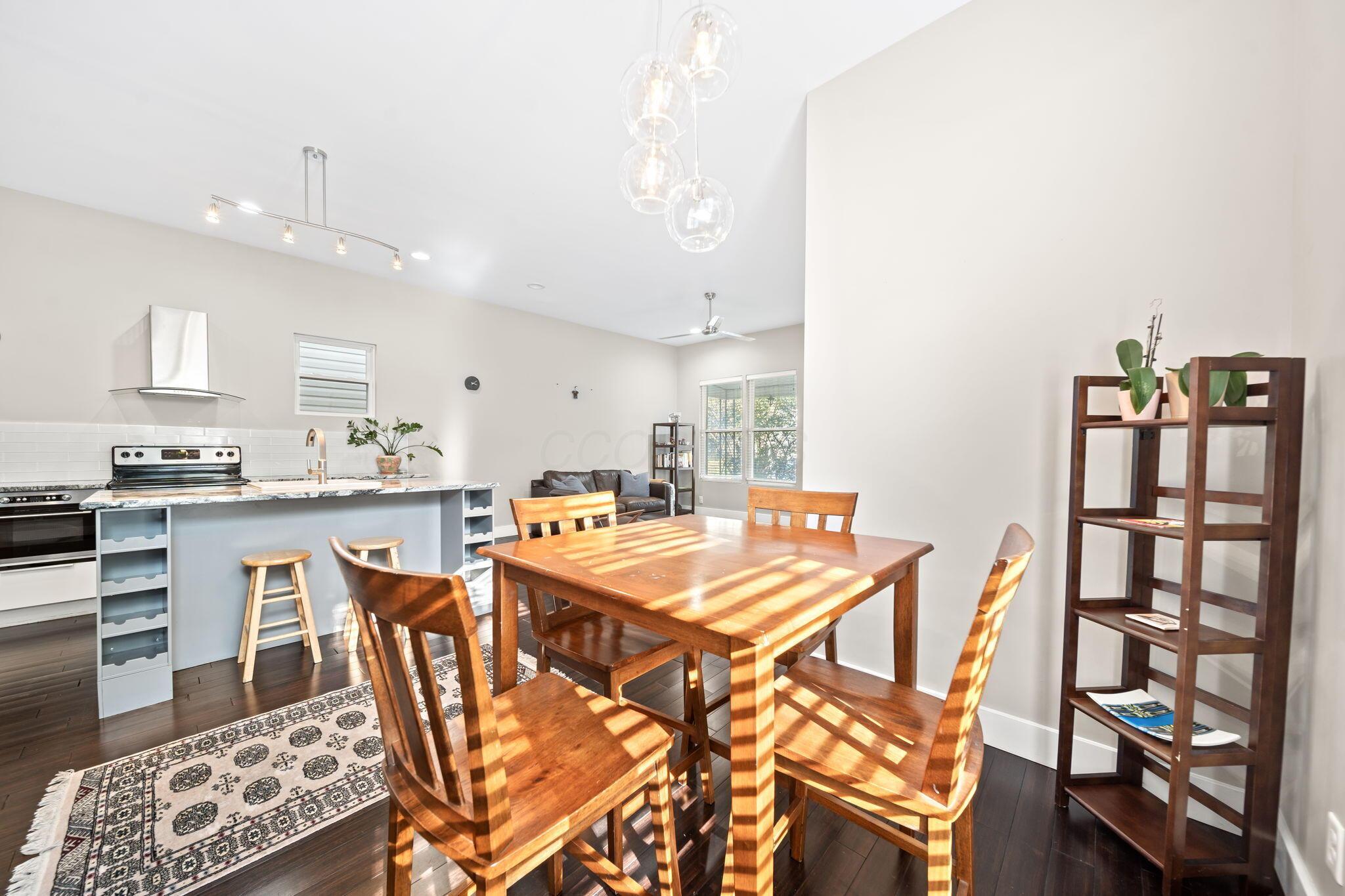 475 W 2nd Avenue Property Photo 23