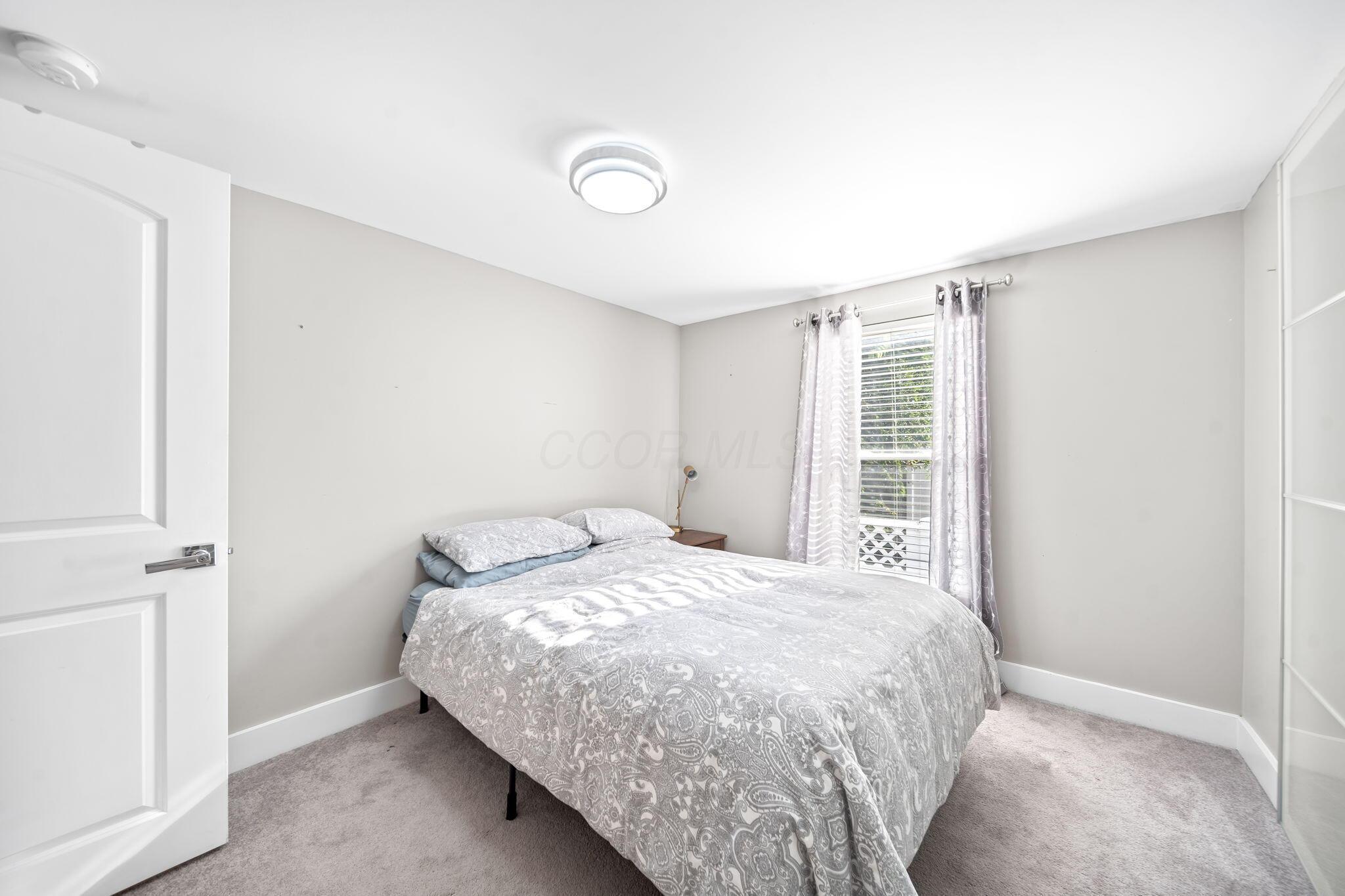 475 W 2nd Avenue Property Photo 26