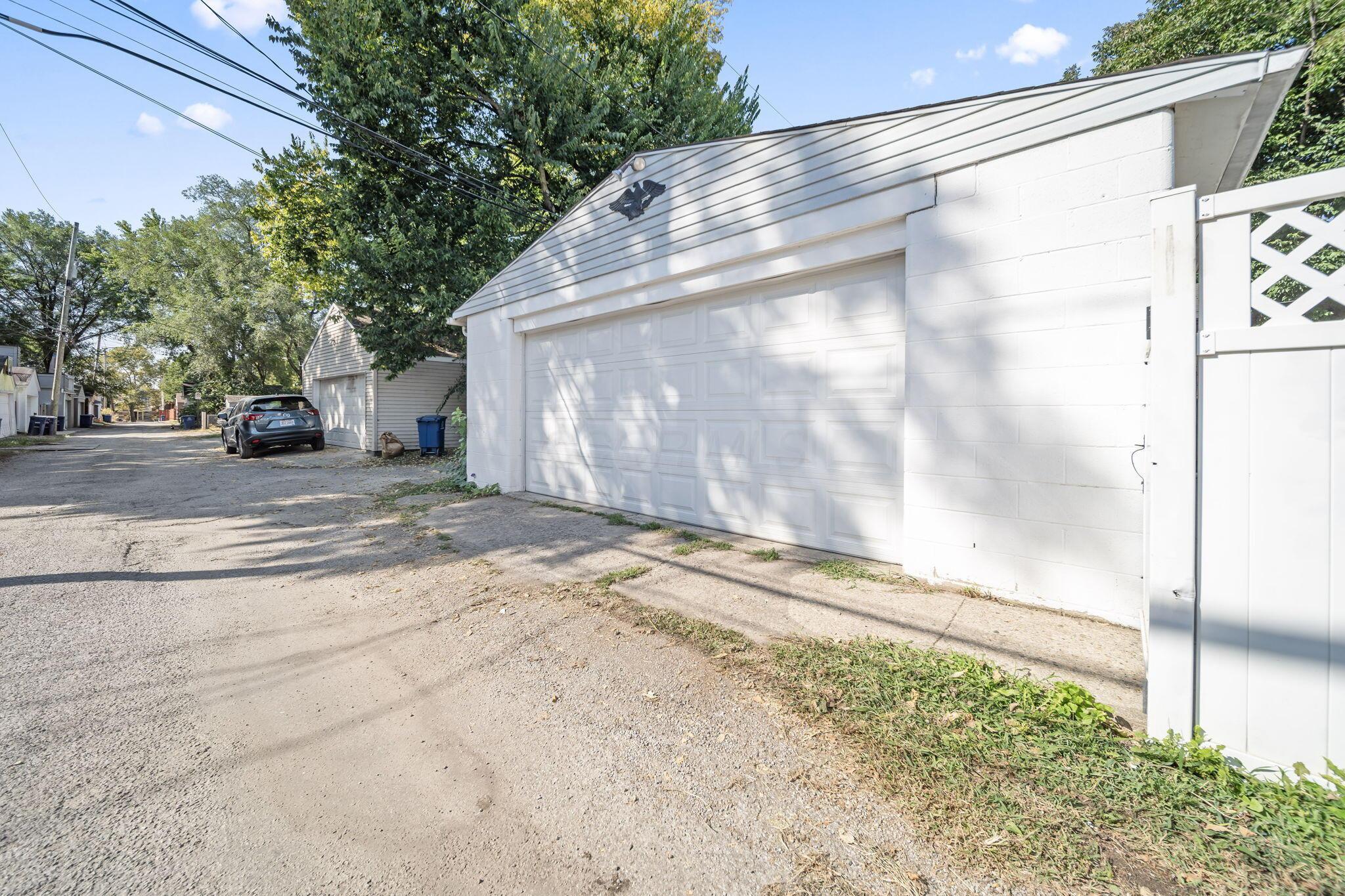 475 W 2nd Avenue Property Photo 44